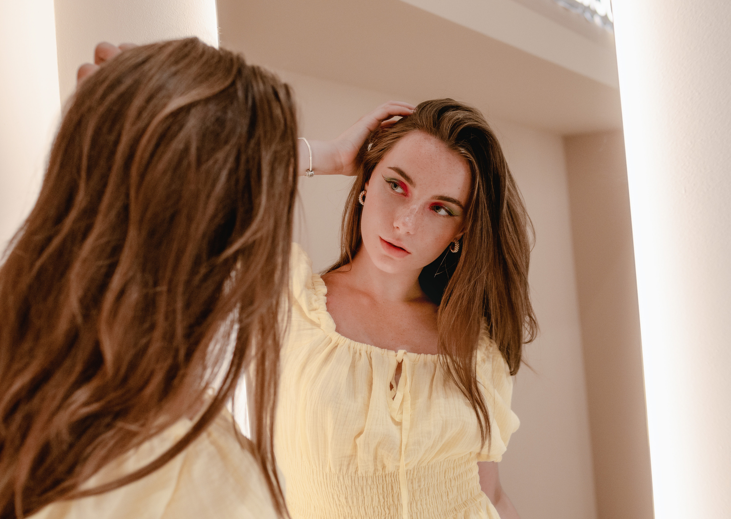 Валерия. Прогулка по торговому центру. Первая часть фото. Юлия Басня семейный и свадебный фотограф в Донецке