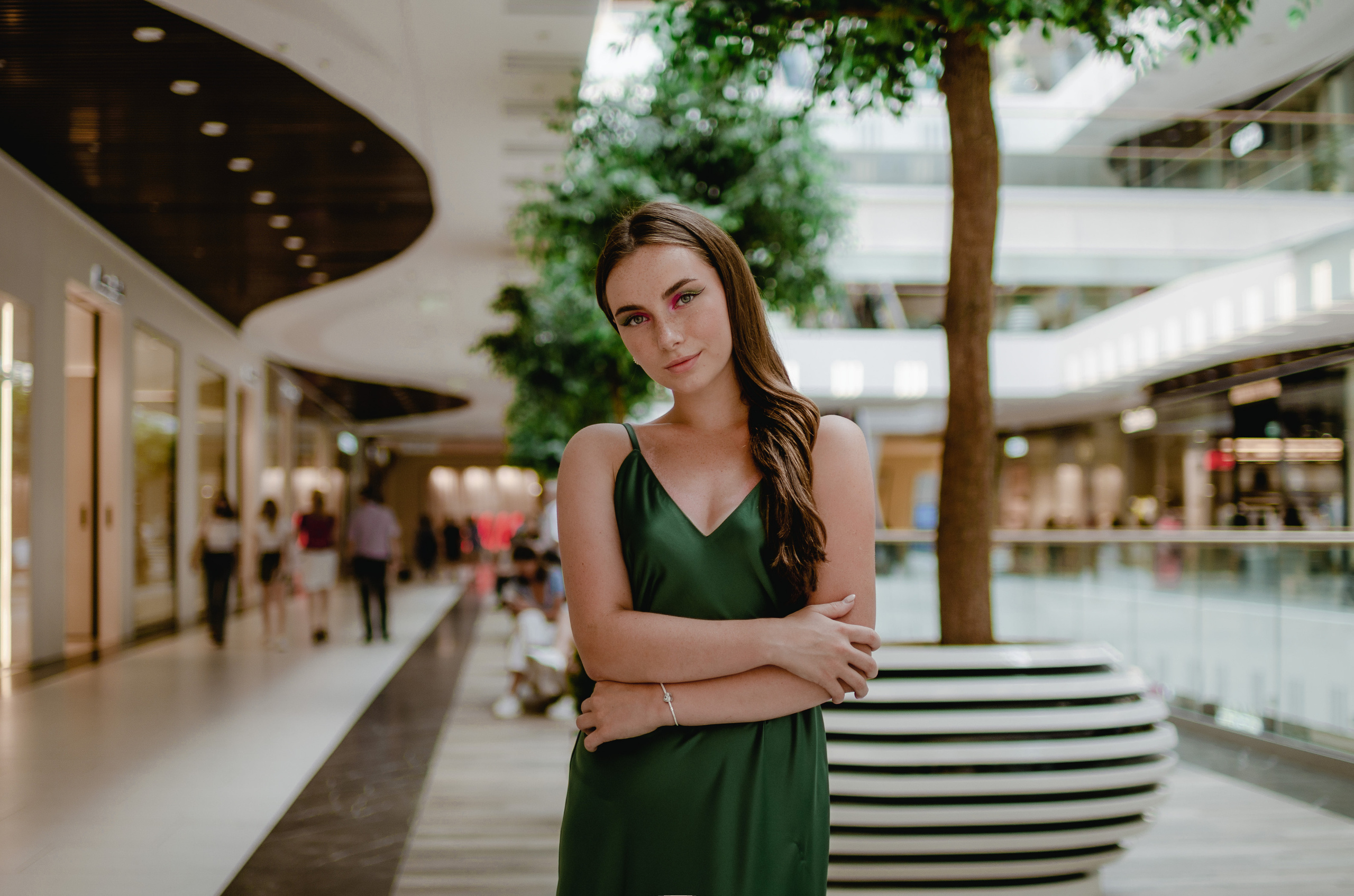 Валерия. Прогулка по торговому центру. Первая часть фото. Юлия Басня семейный и свадебный фотограф в Донецке