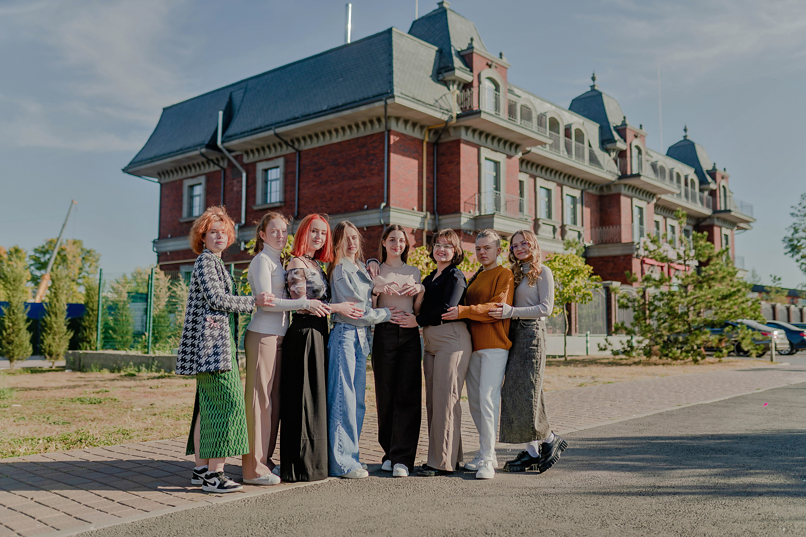 Выпускные (школьные) альбомы (книги) в Ростове-на-Дону. Современные Выпускные Альбомы в Ростове-на-Дону