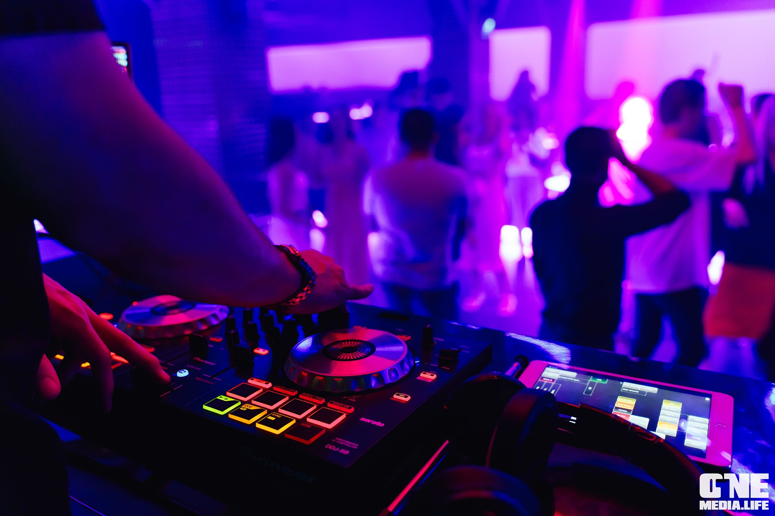 Фоторепортаж из РК Планета. One Media Life: фоторепортажи, фотоотчеты с мероприятий и заведений