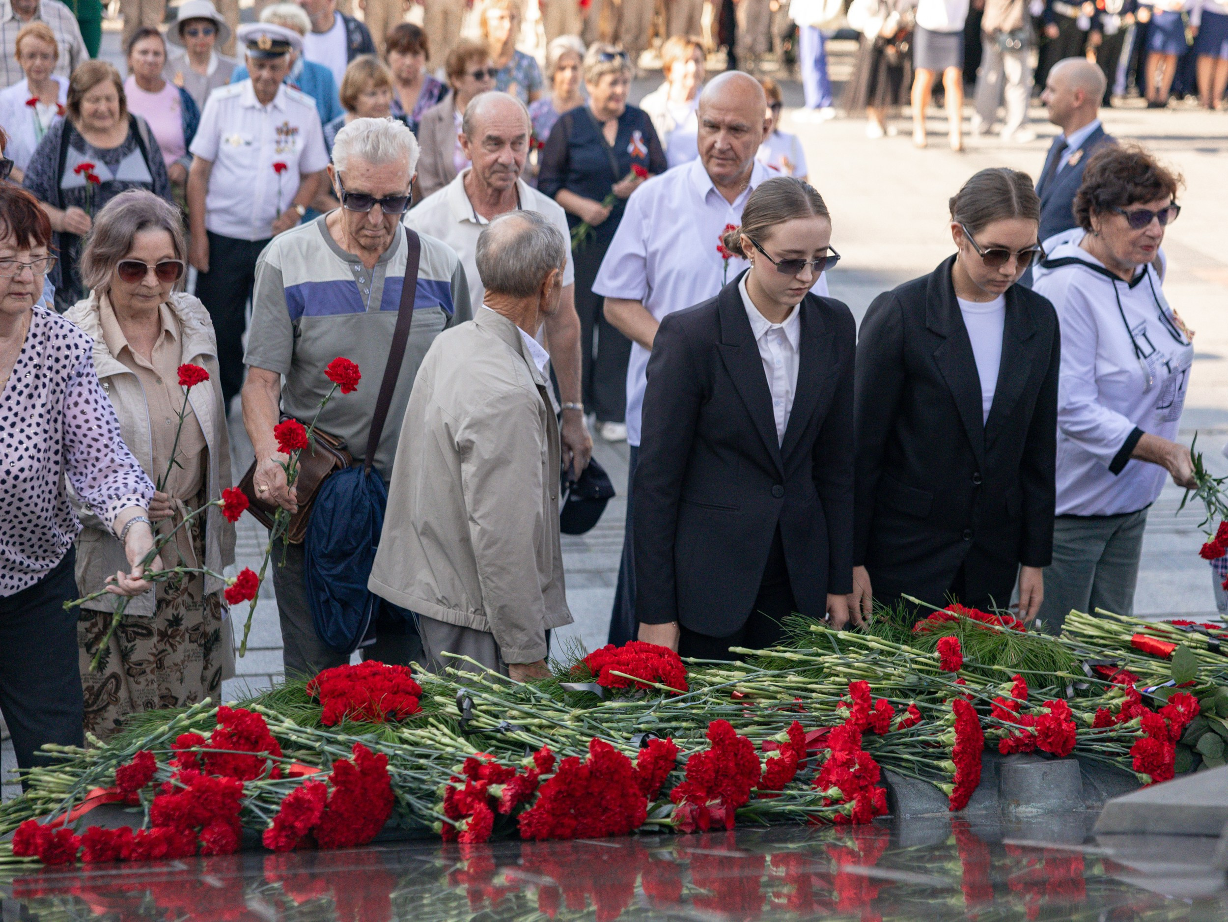 Памятная акция у мемориала «Боевая слава Тихоокеанского флота». Фотограф Наташа Скрипка