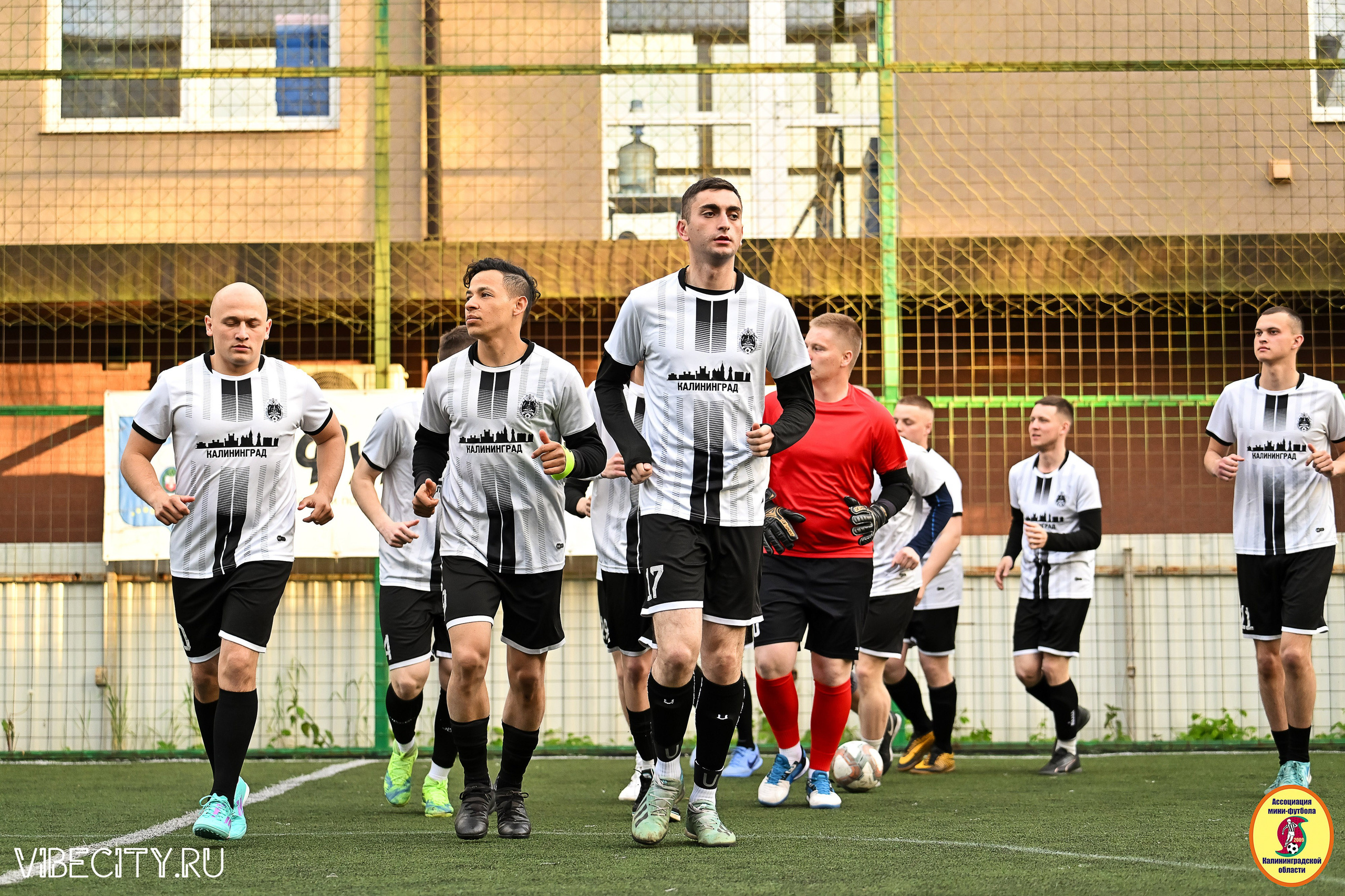 ИГРЫ МИНИ-ФУТБОЛЬНОЙ ЛИГИ. VIBECITY.RU Вайб Сити Ру Фоторепортажи Фотоотчеты Калининград