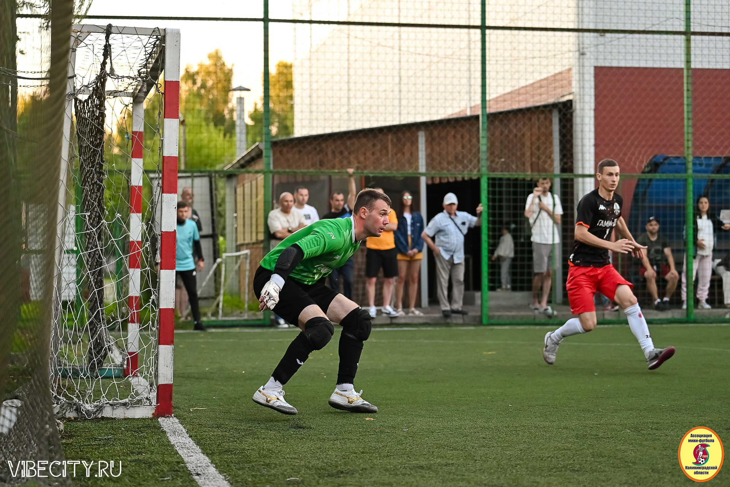 ИГРЫ МИНИ-ФУТБОЛЬНОЙ И КОРПОРАТИВНОЙ ЛИГИ. VIBECITY.RU Вайб Сити Ру Фоторепортажи Фотоотчеты Калининград