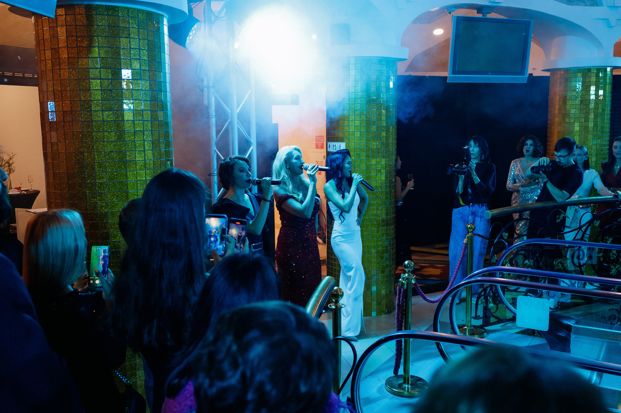 20 лет студии красоты Юлии Харченко. СВОИ. ФОТООТЧЕТЫ-СОБЫТИЯ-МЕСТА