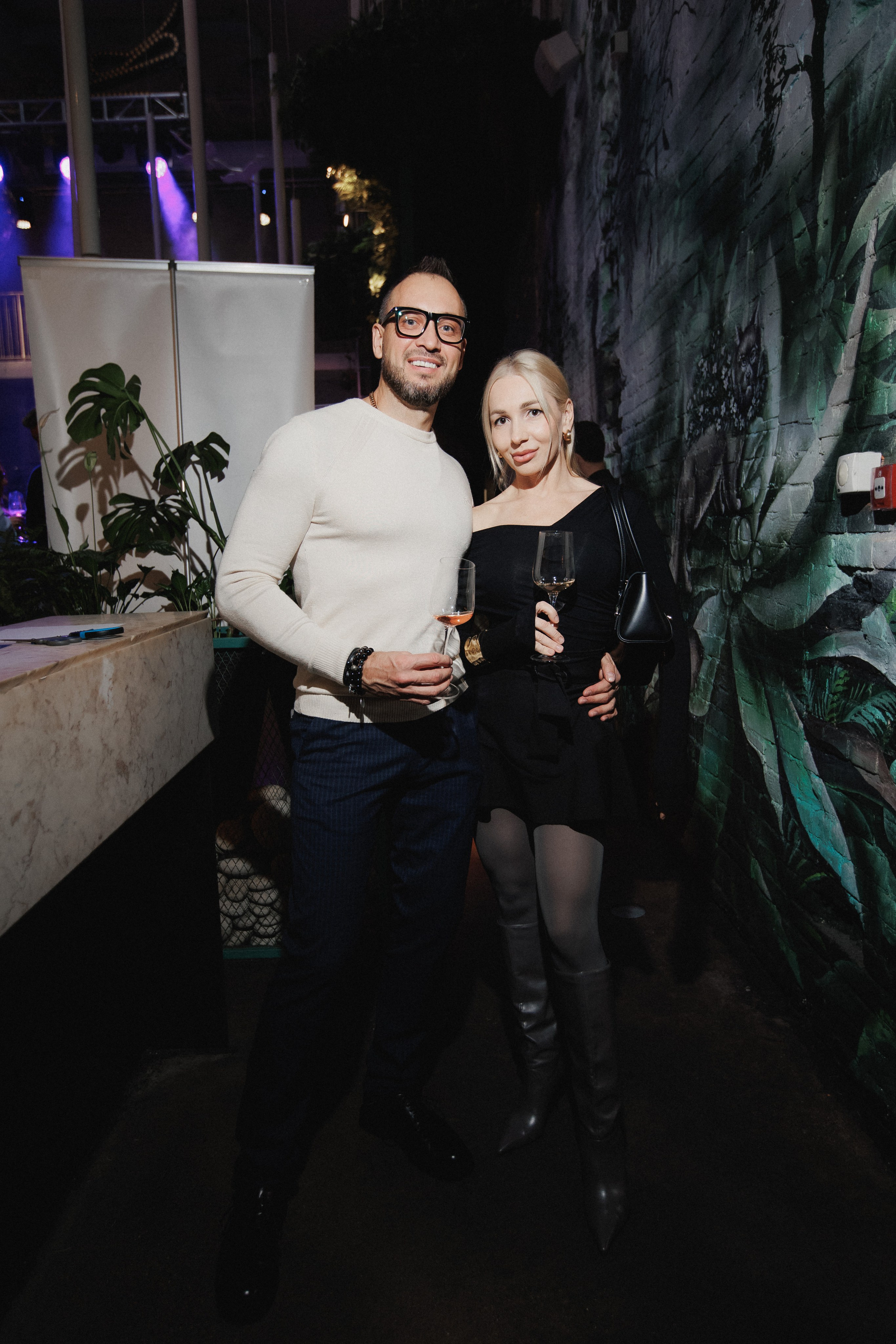 ВИННЫЙ ФЕСТИВАЛЬ. СВОИ. ФОТООТЧЕТЫ-СОБЫТИЯ-МЕСТА