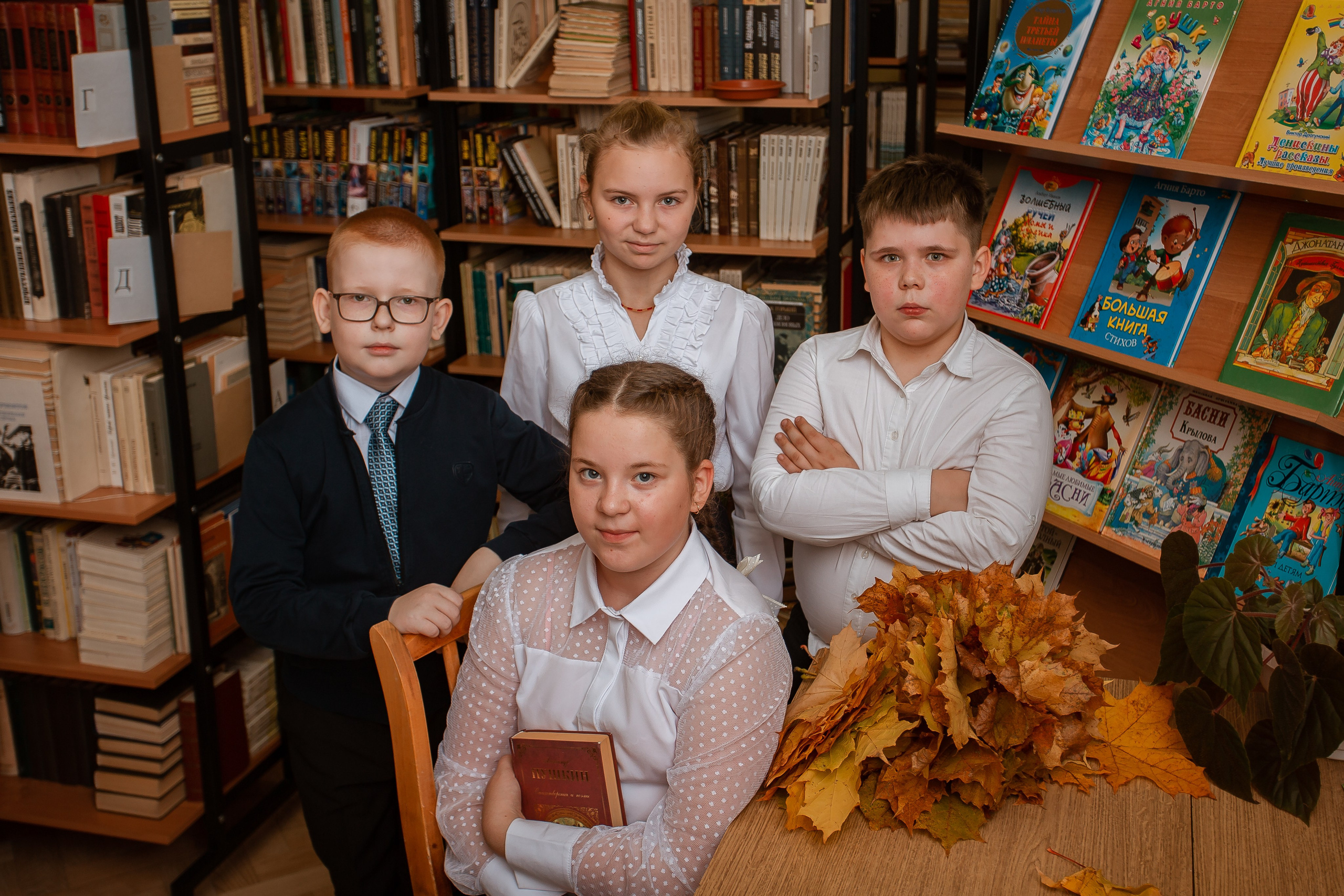 ЗАТО Озерный, школа 1, 4А класс. Студия выпускных альбомов Остров