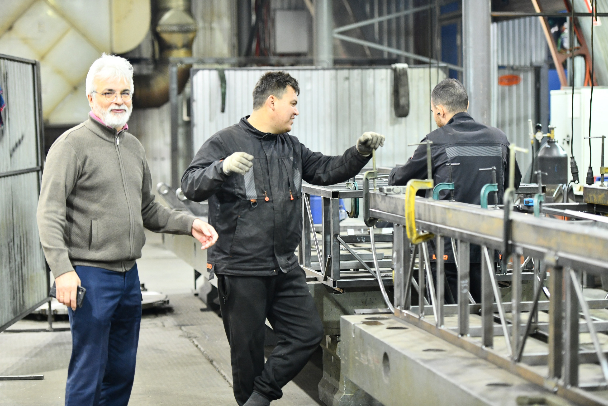 Репортаж с экскурсии на Завод ТРОМ. Репортажный и семейный фотограф — Шелихов Сергей