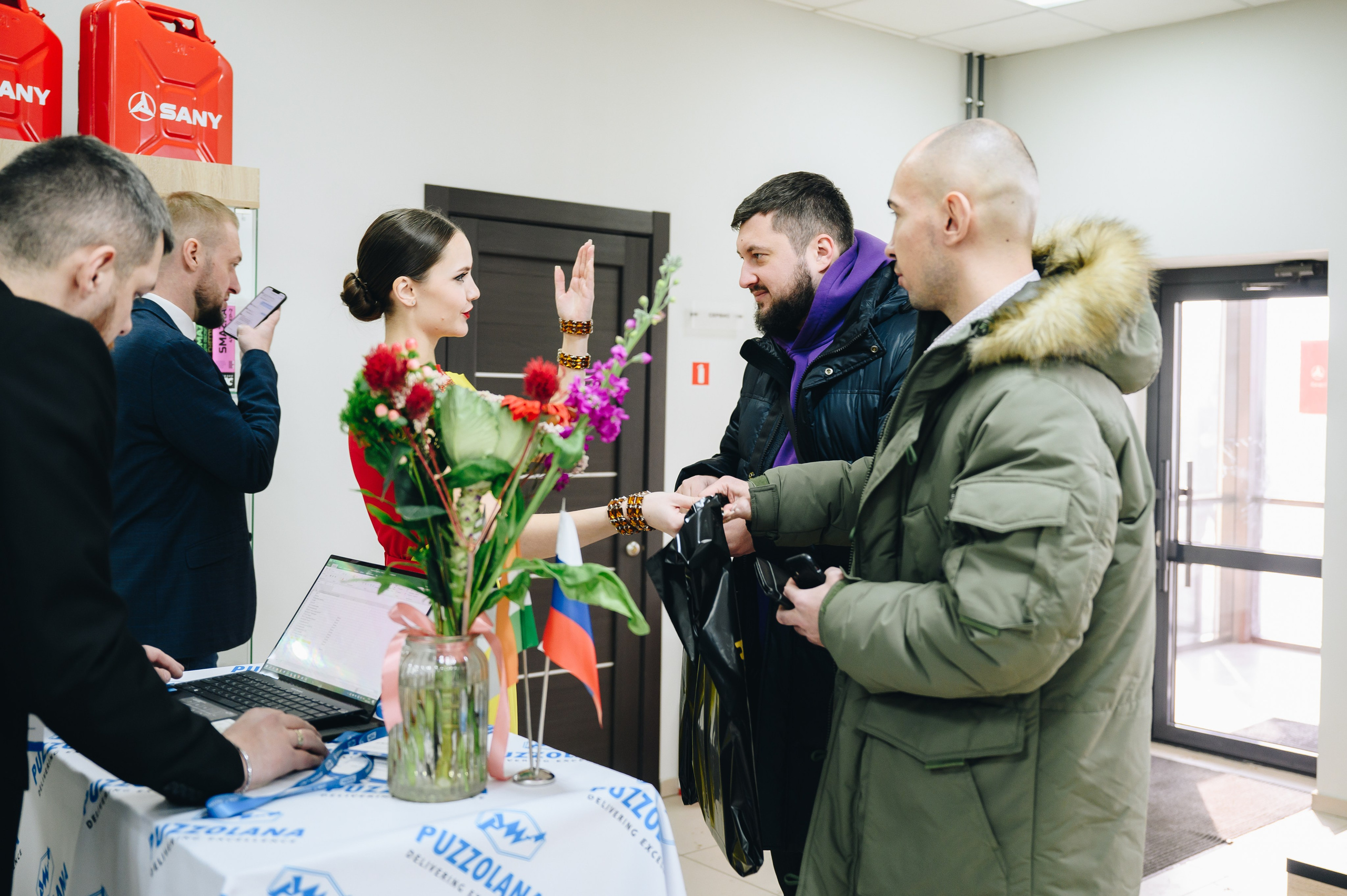 Репортажная съемка Красноярск,  фотосъемка конференций, юбилеев. Юлия Раскова — Портретный и семейный фотограф в Красноярске