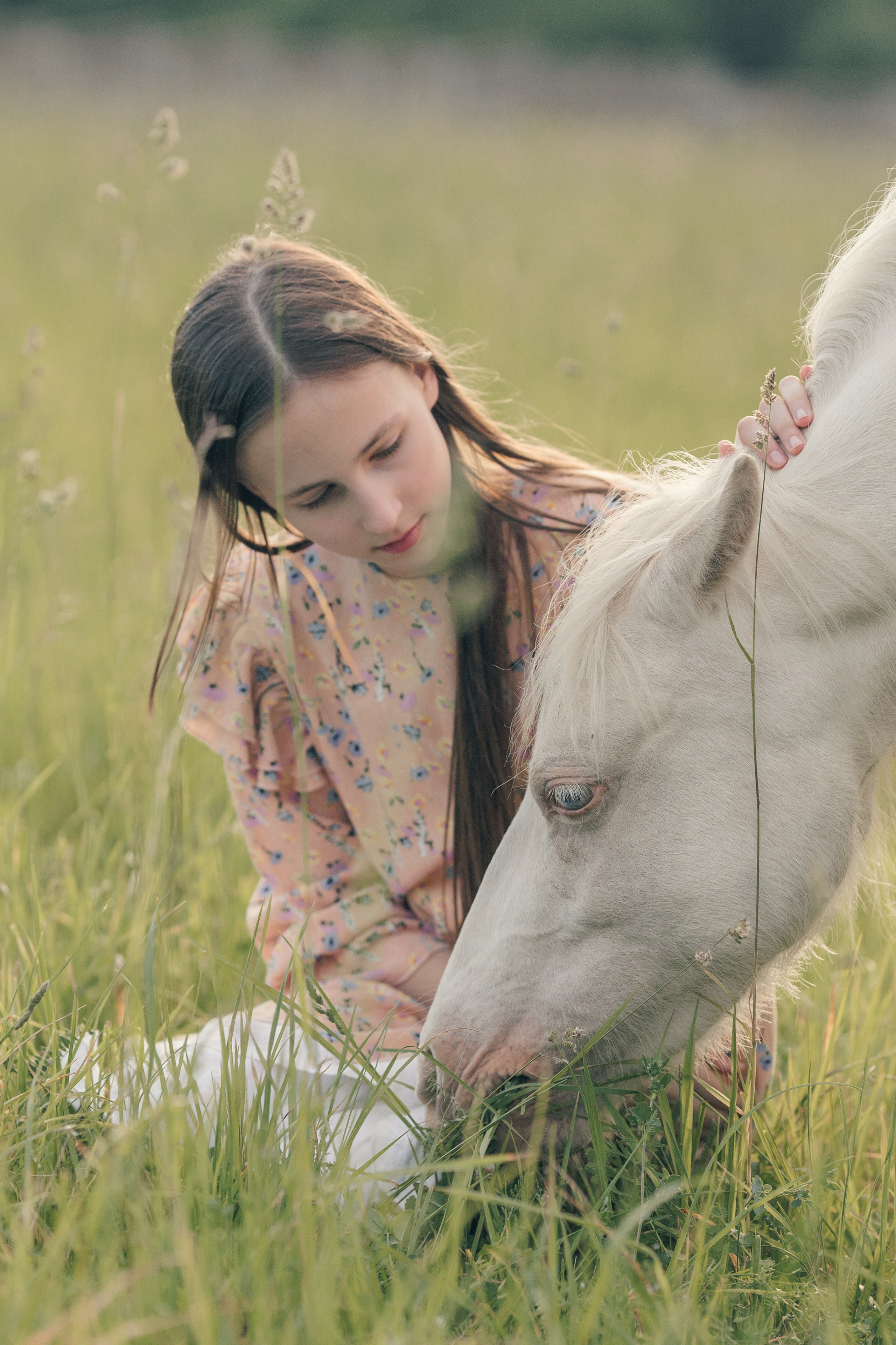 фотосессия с белой пони