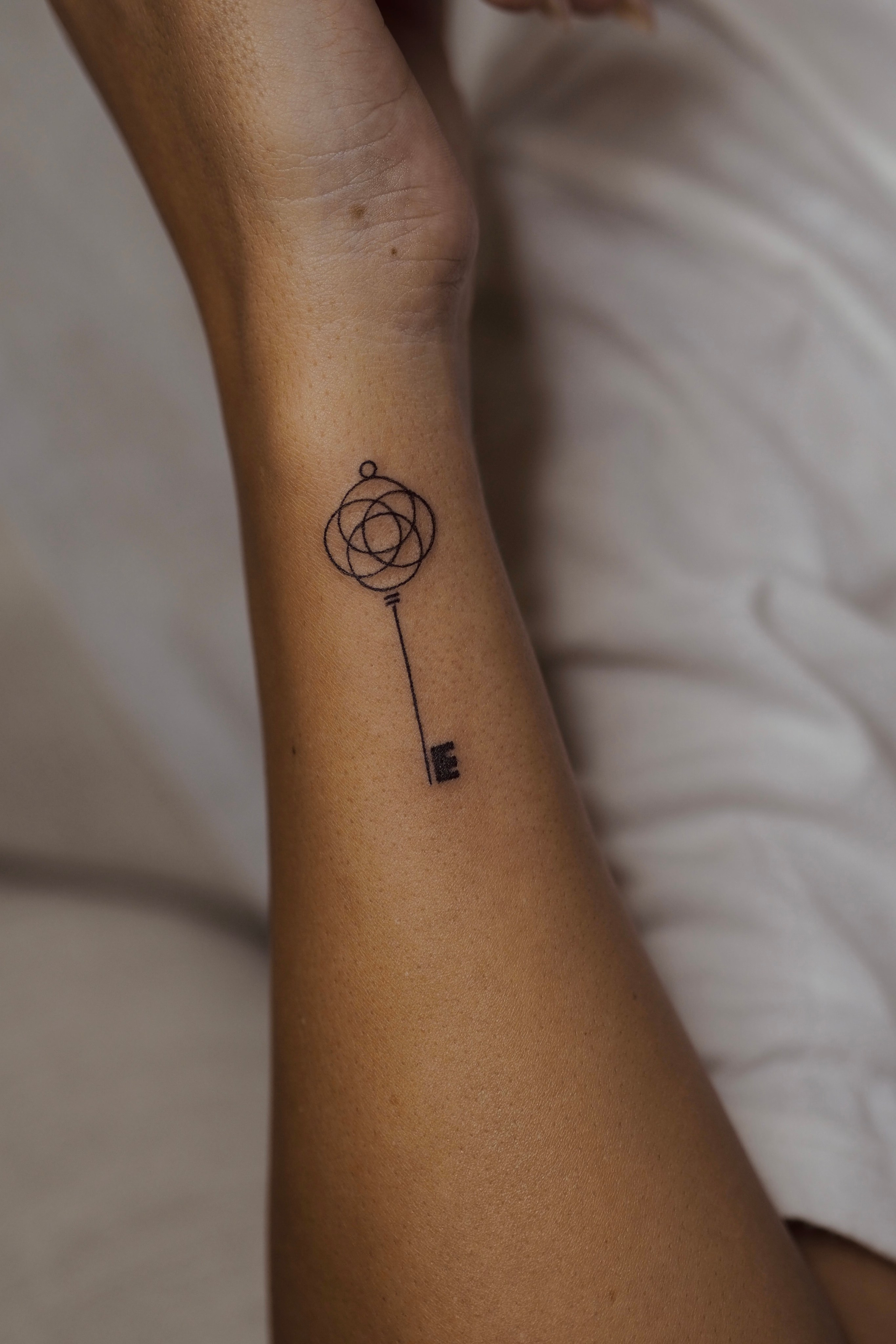 Мини тату. Женский фотограф и мини-тату мастер Москва Юлия Солодкина