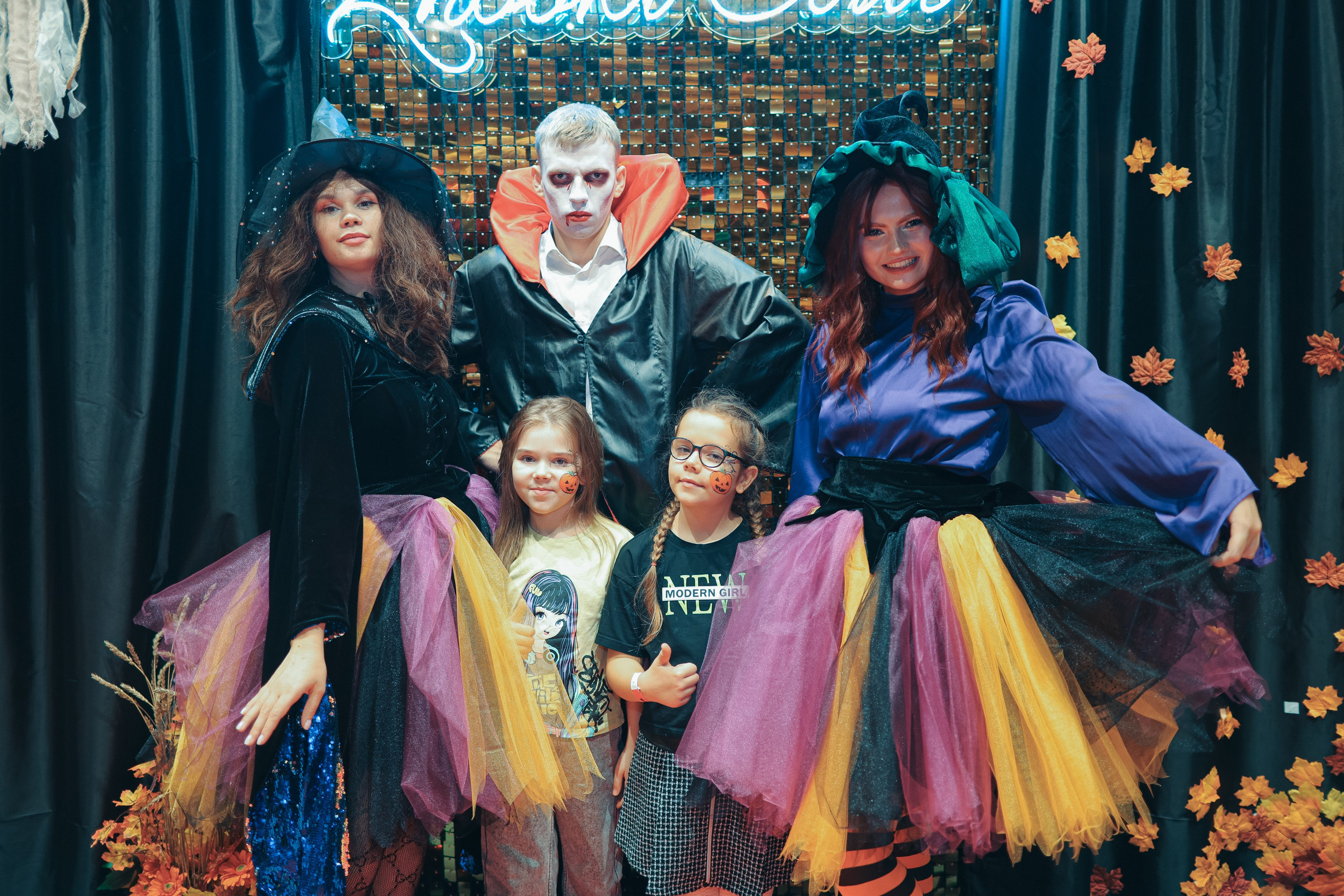 02.11 Halloween в Zhooki Park. Команда специалистов в мире фотографии и видео. Детский фотограф, семейный фотограф