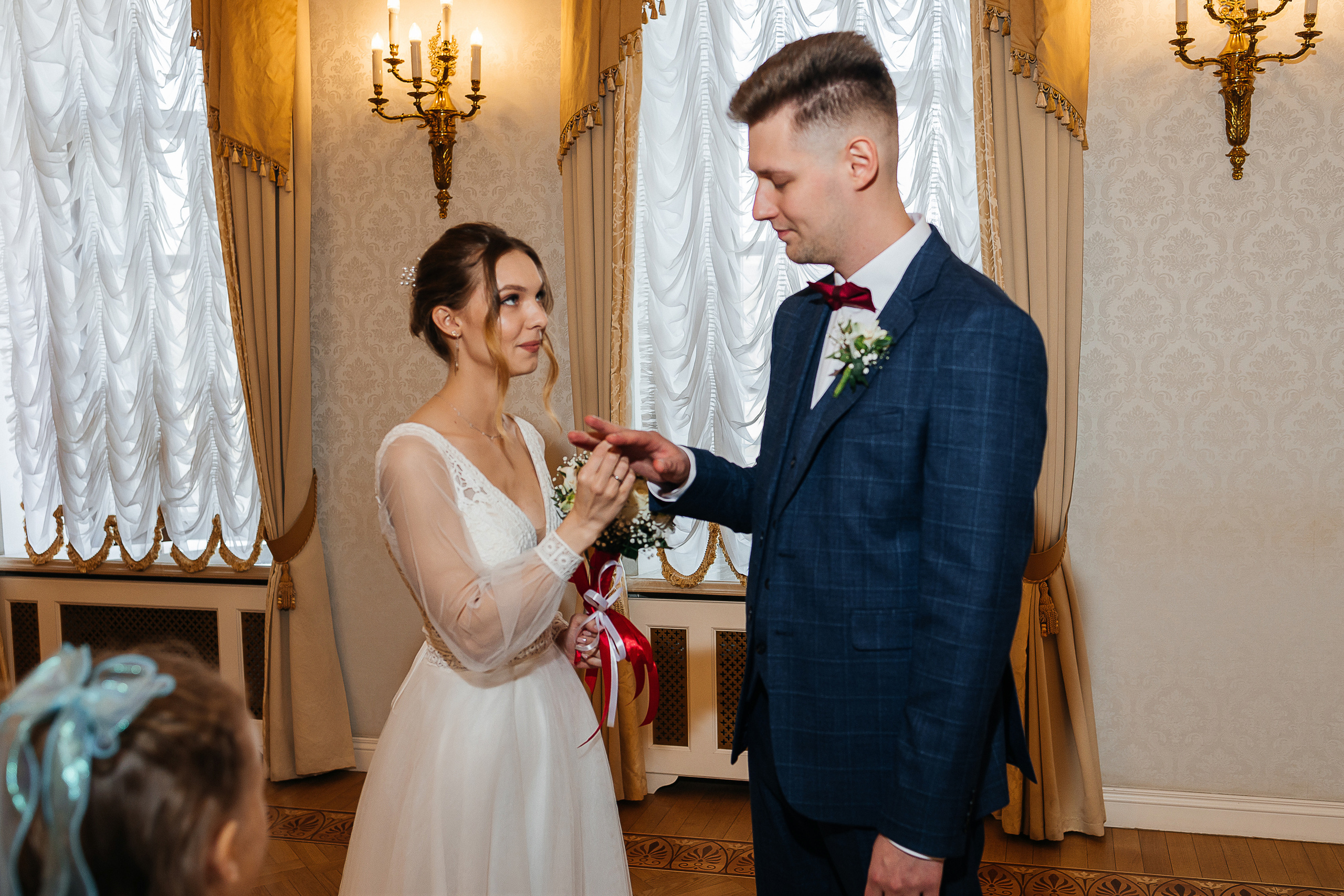 Стильная свадебная сьемка в городских локациях. Олег Сверчков | Свадебный фотограф Вологда