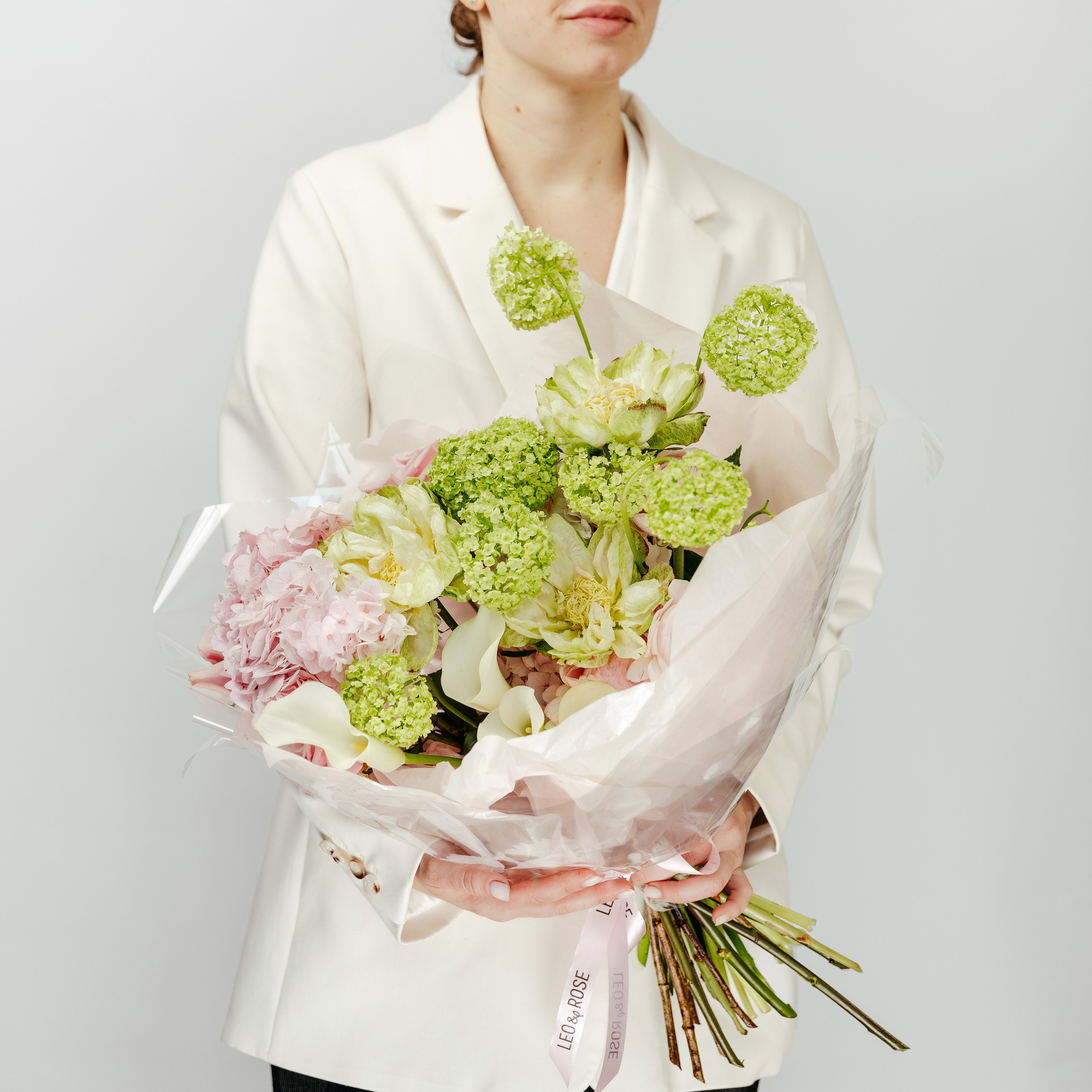 Контент съемка для цветочного салона. Фотограф для бизнеса Константин Брусницын в Екатеринбурге