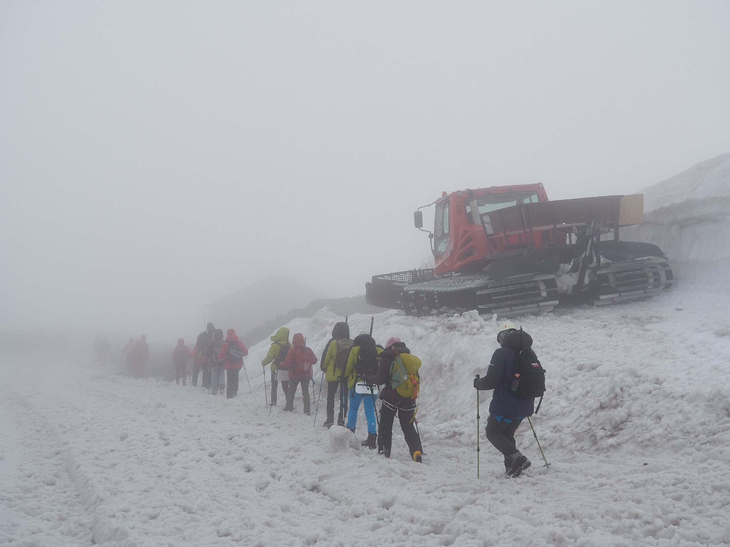 Горный, высотный Фотограф на Эльбрусе Георгий
