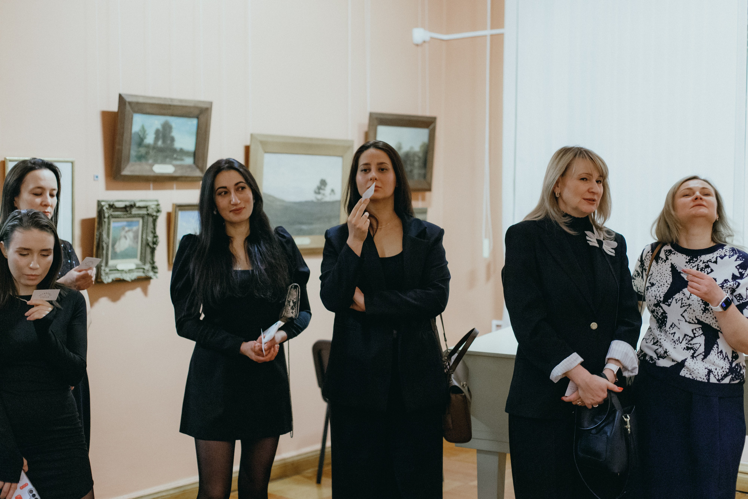 VITRINA BEAUTY — НОТЫ. МУЗЫКАЛЬНЫЙ ВЕЧЕР. СВОИ. ФОТООТЧЕТЫ-СОБЫТИЯ-МЕСТА