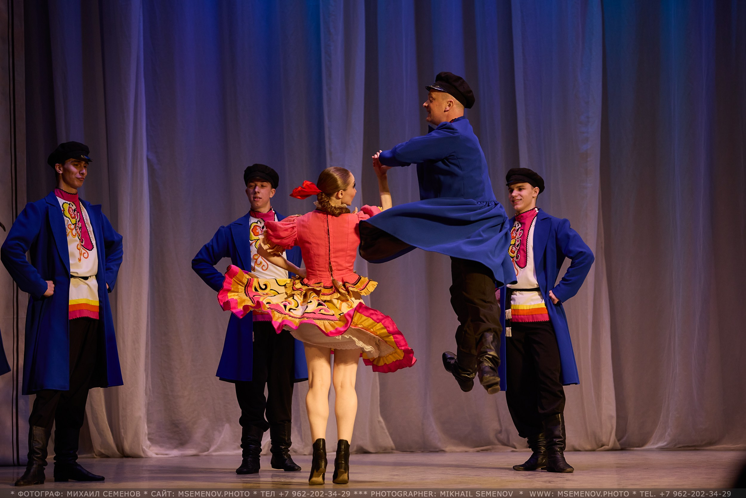 Фоторепортаж с Концерта «Волжанка» и «Задоринка»