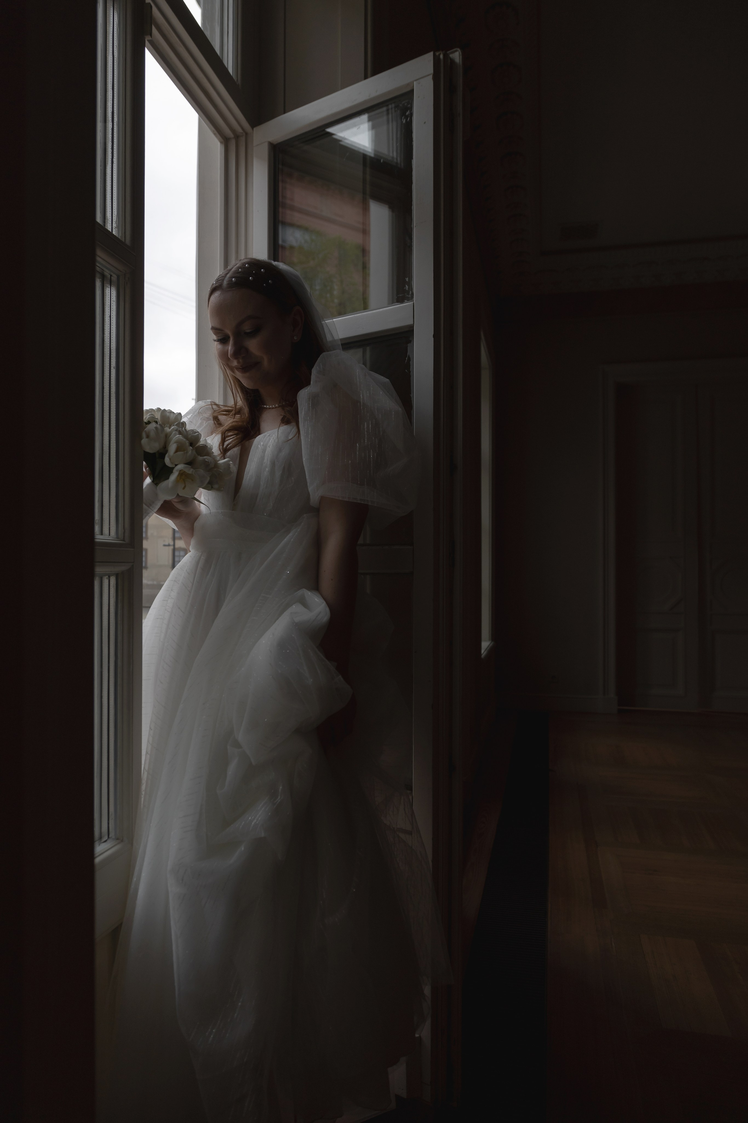 регистрация брака в усадьбе муравьёвых-апостолов, фотосессия невесты, фотограф гладков дмитрий