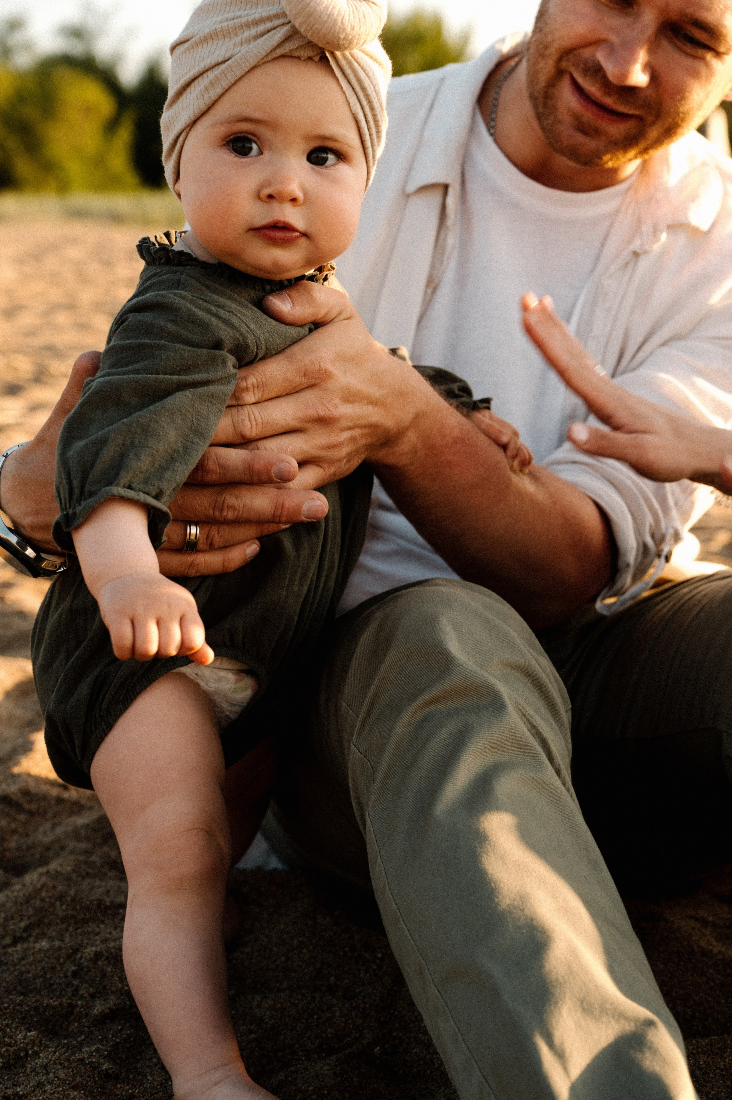 Фотопрогулка. Профессиональный фотограф беременности в СПБ. Стильные фотосессии беременности в стиле минимализм и классическая фотография