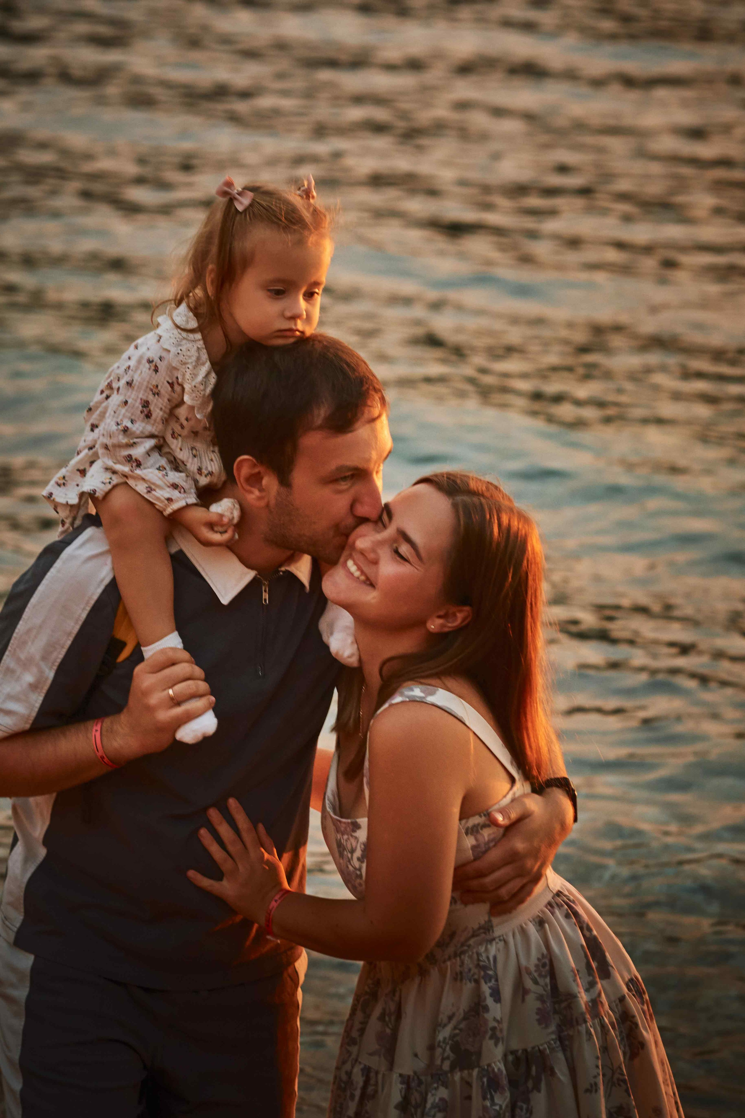 Семейная фотосессия в Черногории | Свети Стефан | 5 лет свадьбы — фотограф Эля Станевская