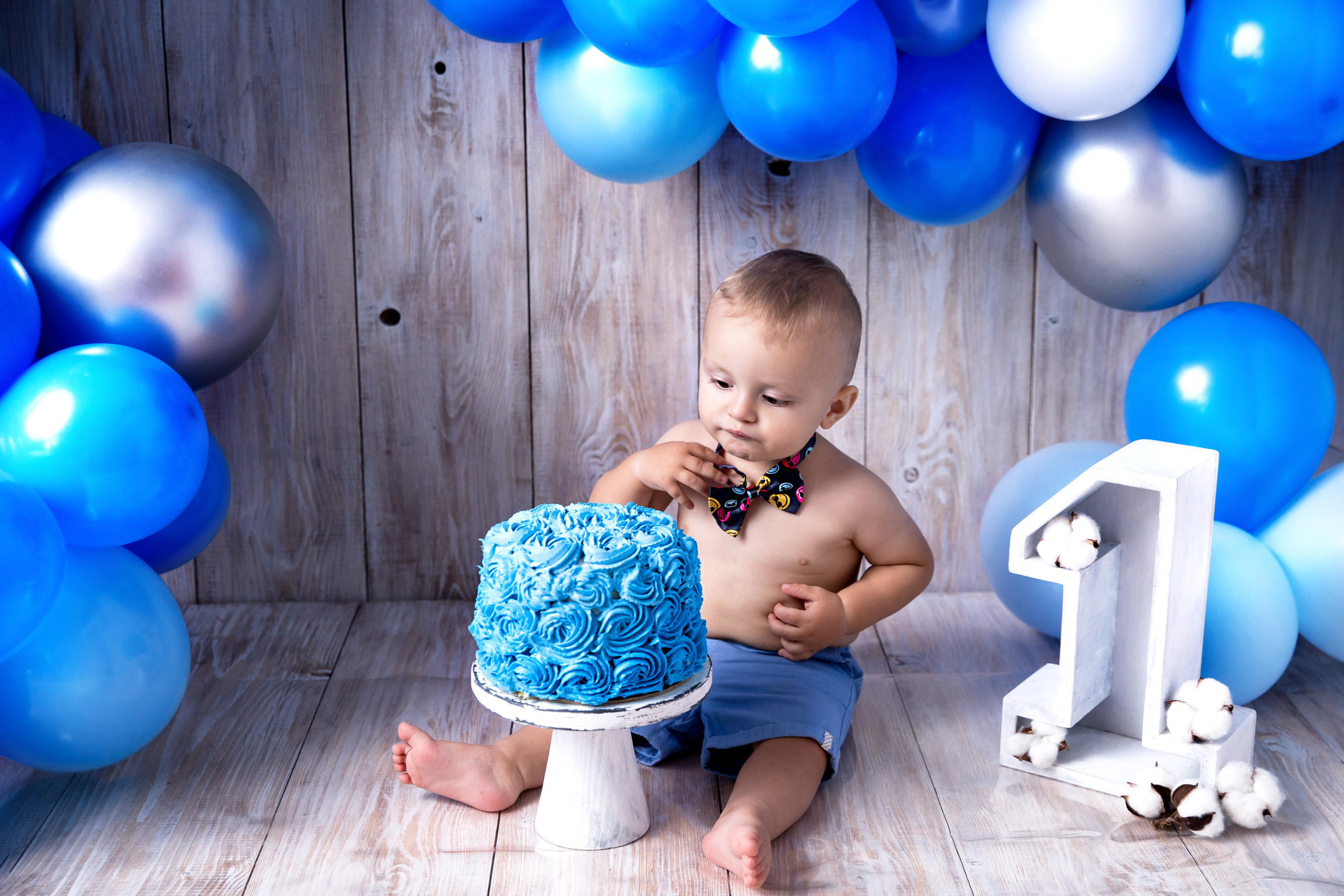 Фотосессия ГОДОВАСИЕ. Фотограф новорожденных, детей до года и беременных в Симферополе