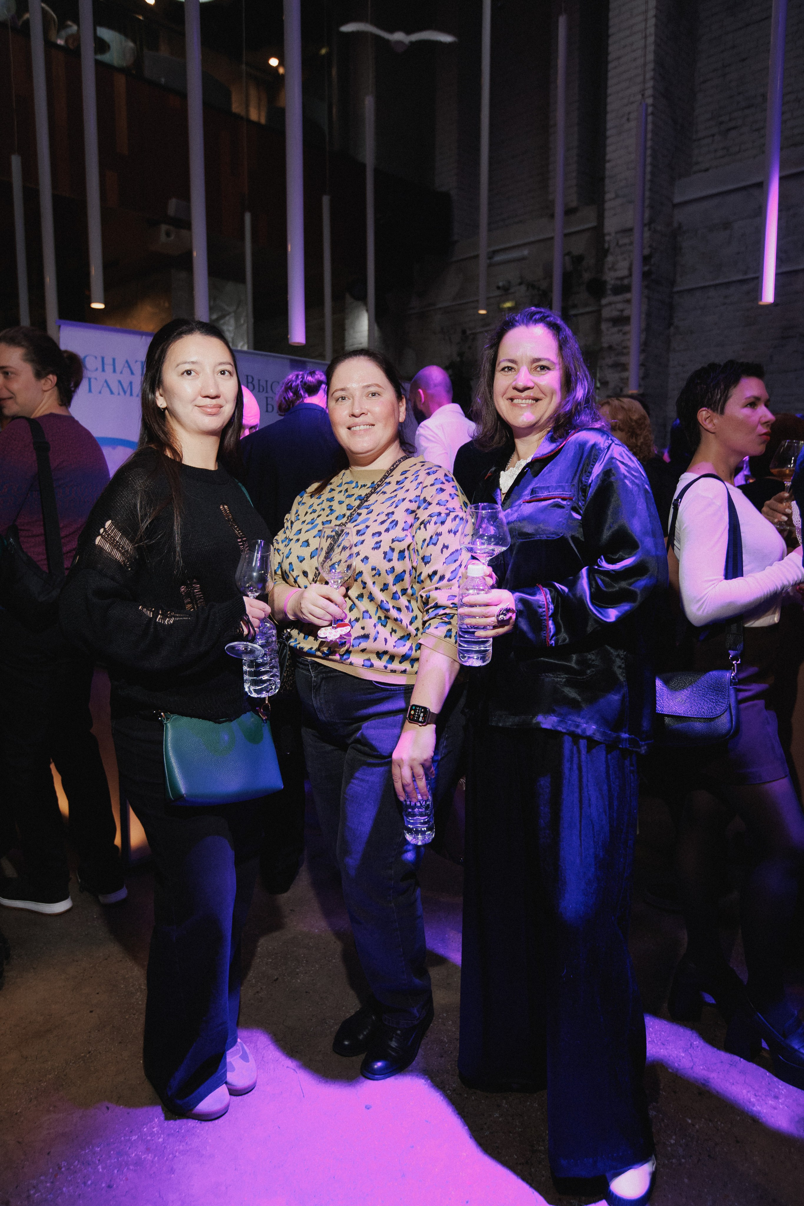 ВИННЫЙ ФЕСТИВАЛЬ. СВОИ. ФОТООТЧЕТЫ-СОБЫТИЯ-МЕСТА