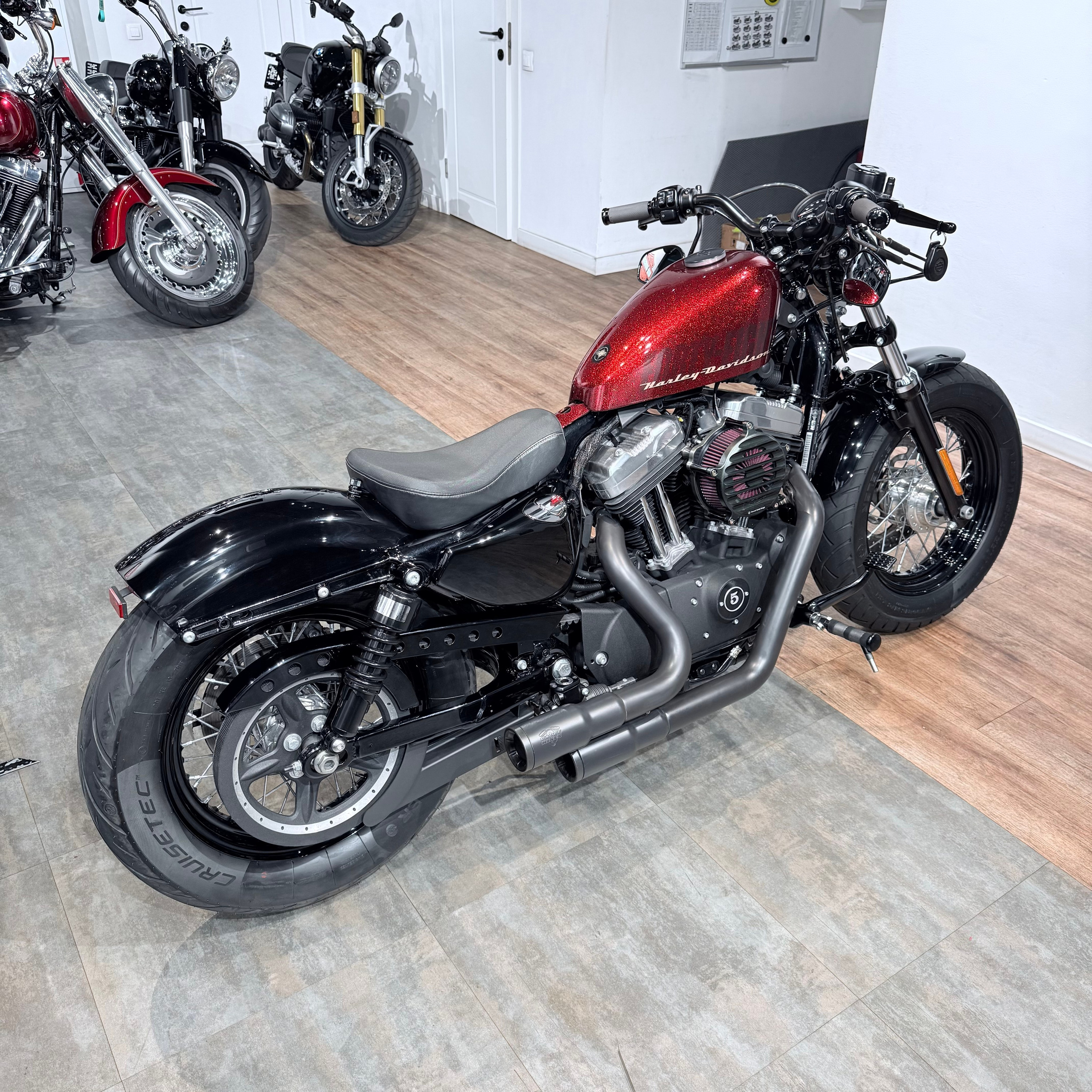 Купить Harley-Davidson 2015 Forty-Eight 1200 ABS (Softail/Dyna) — подробнее на сайте. Hello Davidson, Москва. Только хорошие мотоц