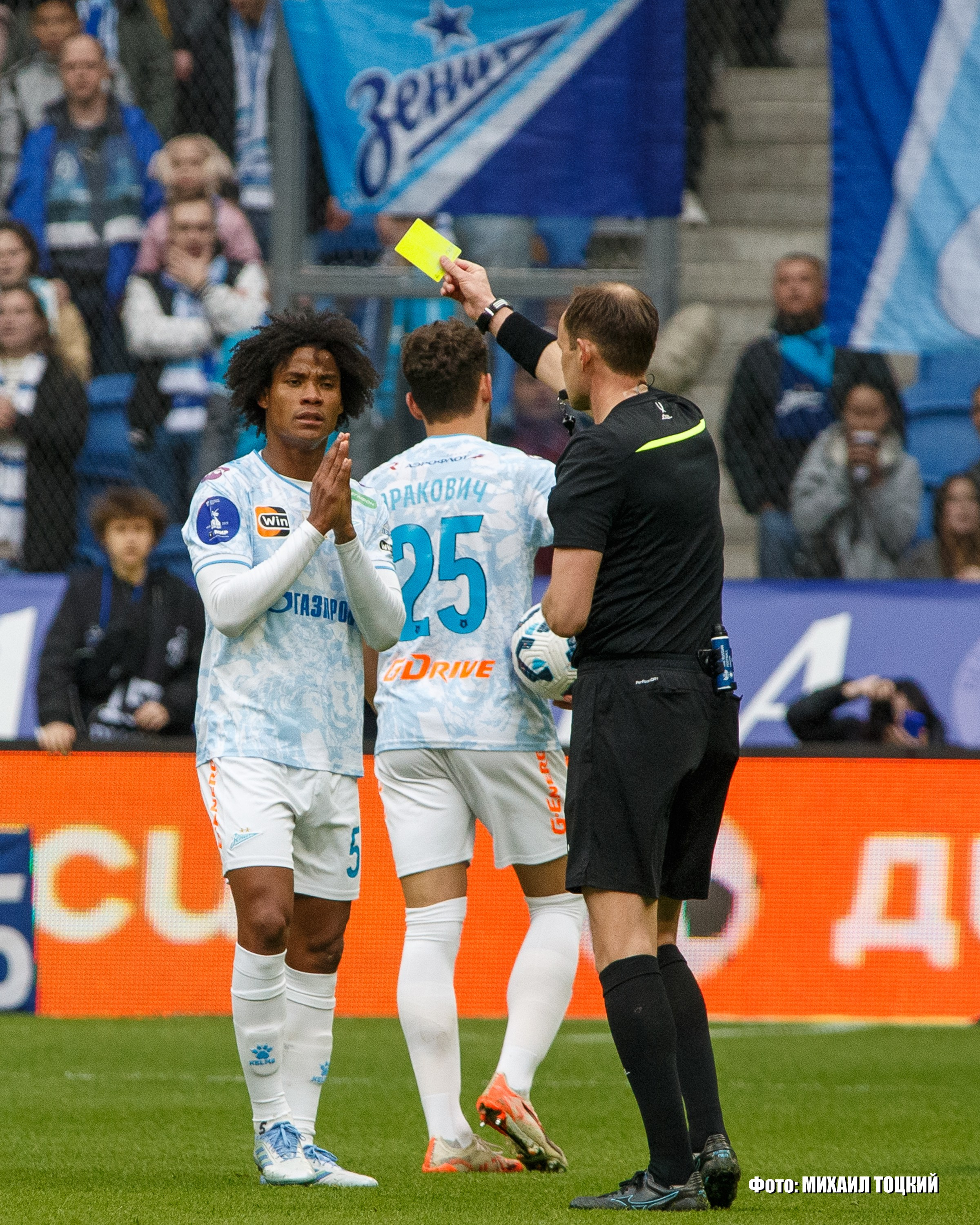Фоторепортаж. РПЛ 26 тур. Динамо — Зенит. Михаил Тоцкий портретный и репортажный фотограф в Москве