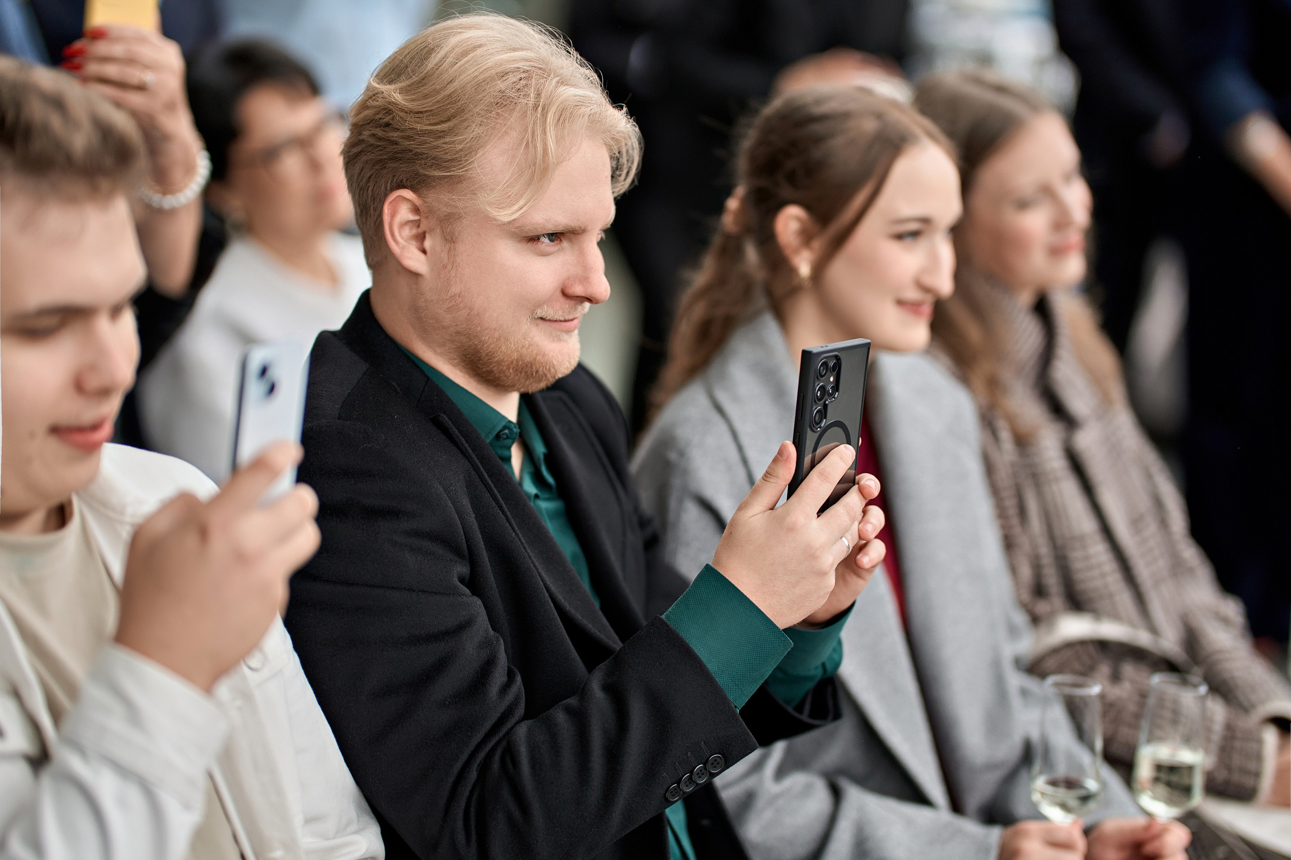 Нежная свадьба Антона и Софьи в яхт-клубе «Портофино». Фотограф Меняйло Евгений. Свадьба. Портрет. Репортаж. Семья. Контент