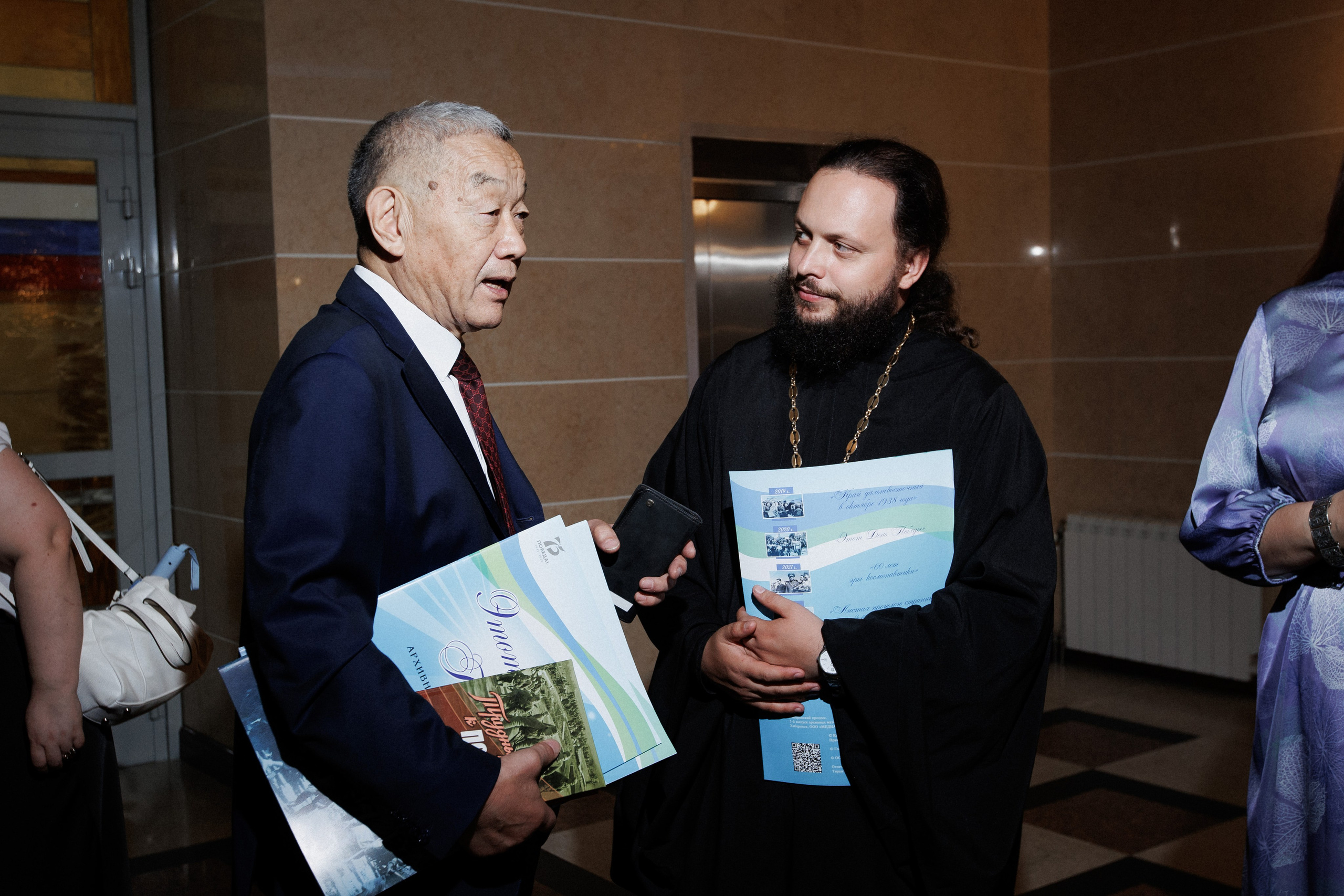 ПРЕЗЕНТАЦИЯ КНИГИ — 80 ЛЕТ ПОБЕДЫ. СВОИ. ФОТООТЧЕТЫ-СОБЫТИЯ-МЕСТА