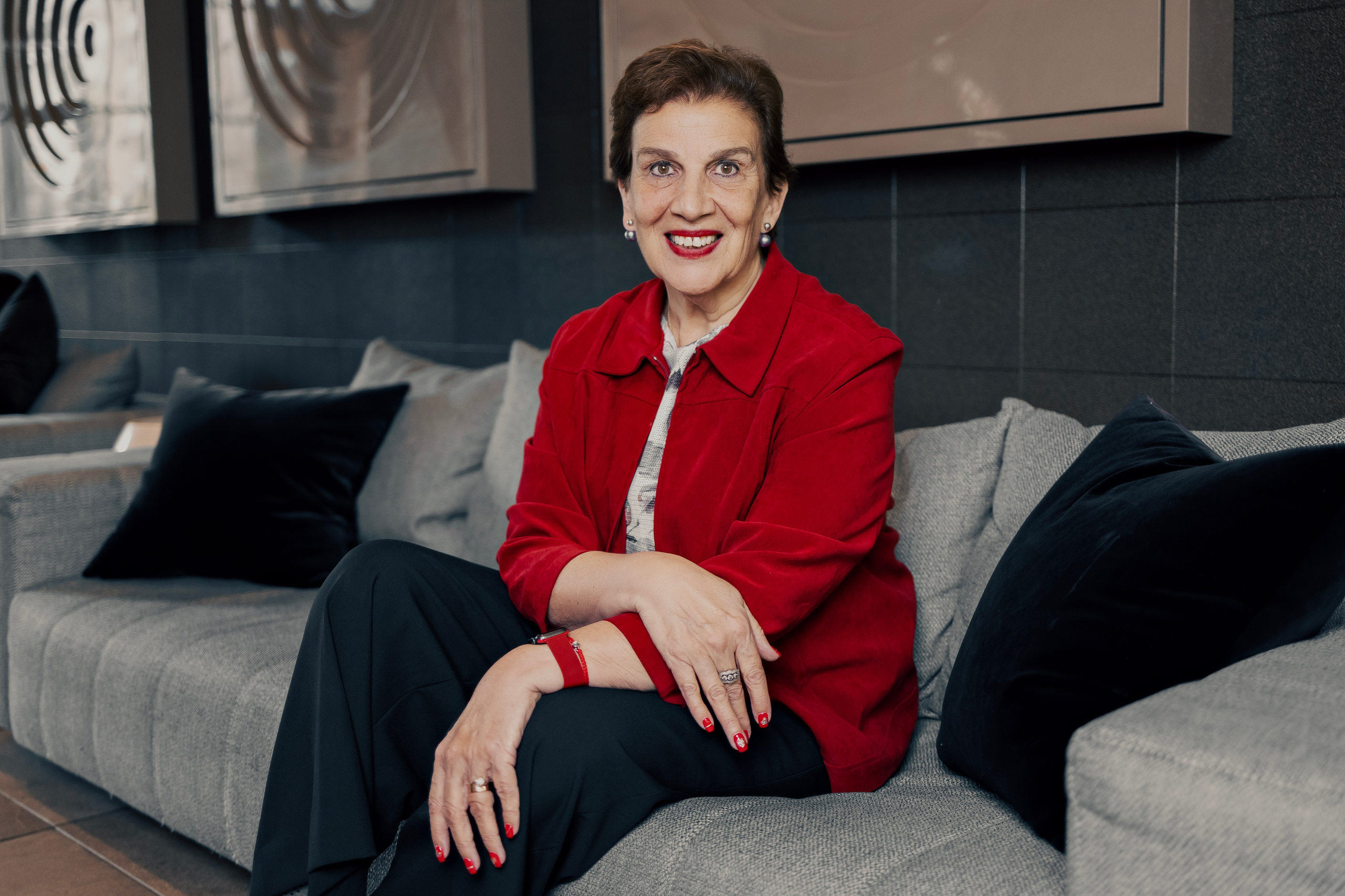 Fotografía Corporativa y Retratos Profesionales en Santiago, Chile. Retrato formal. Fotos Profesionales para LinkedIn, Empresas. Fotógrafa en Santiago, Chile | Julia Zalnova