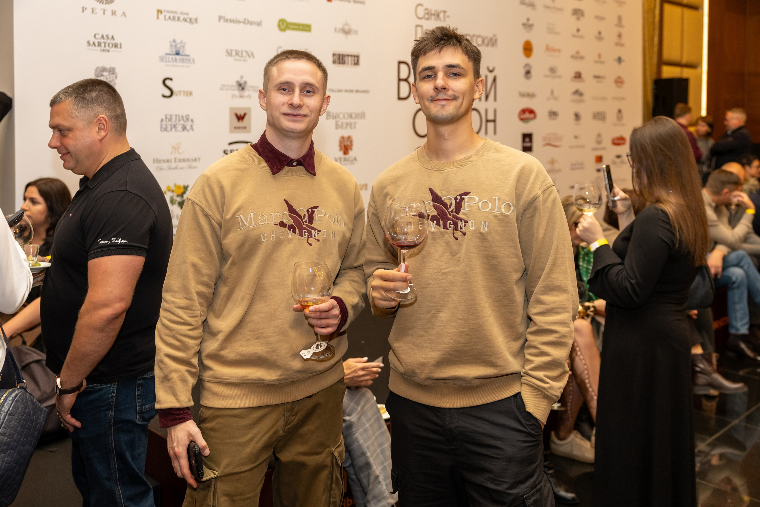 Репортажная фото- и видеосъемка Винного салона «Ароматный мир» в СПб