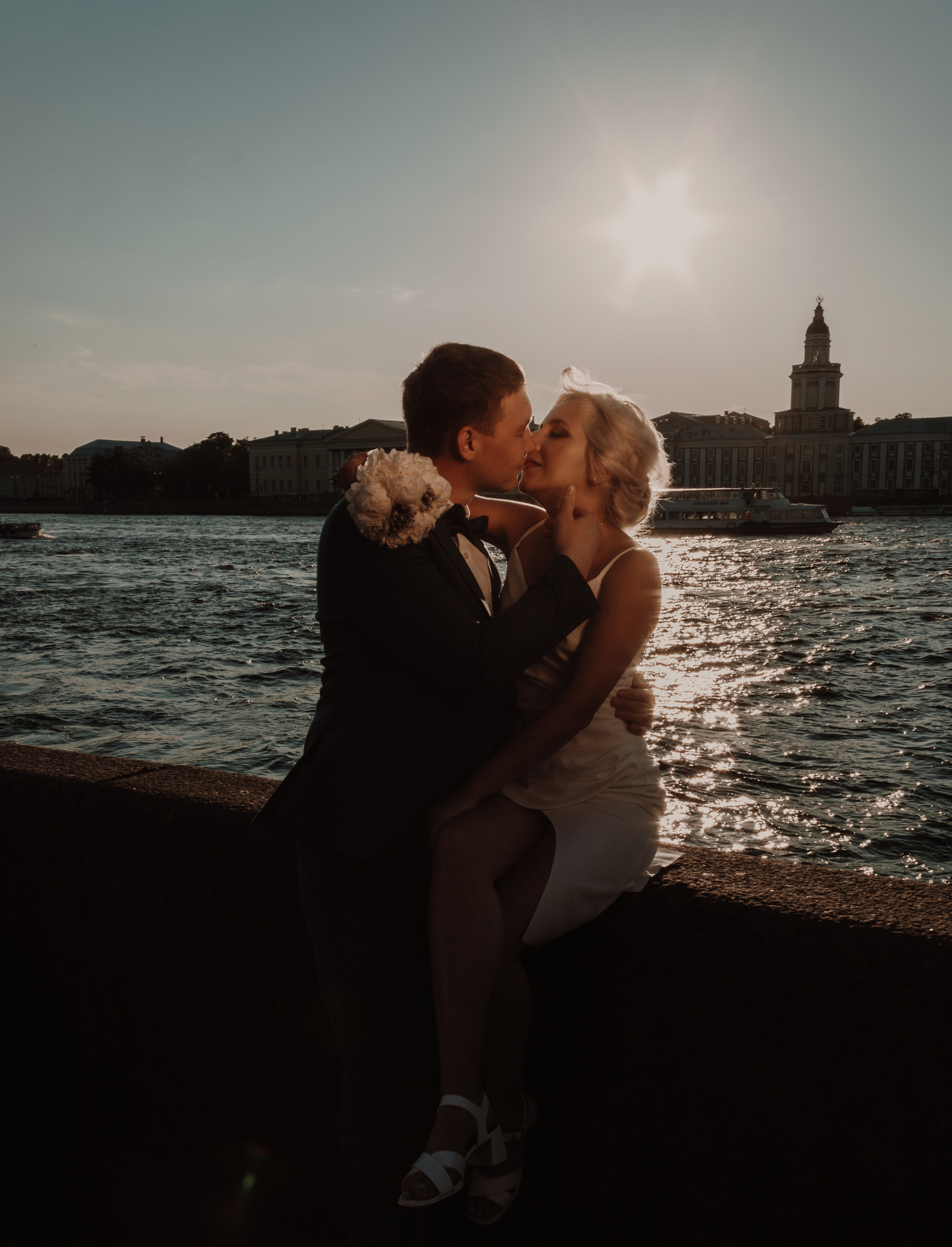 АРТЁМ И РЕГИНА. Семейный и свадебный фотограф в Петербурге Евгения и Николай Шевчук