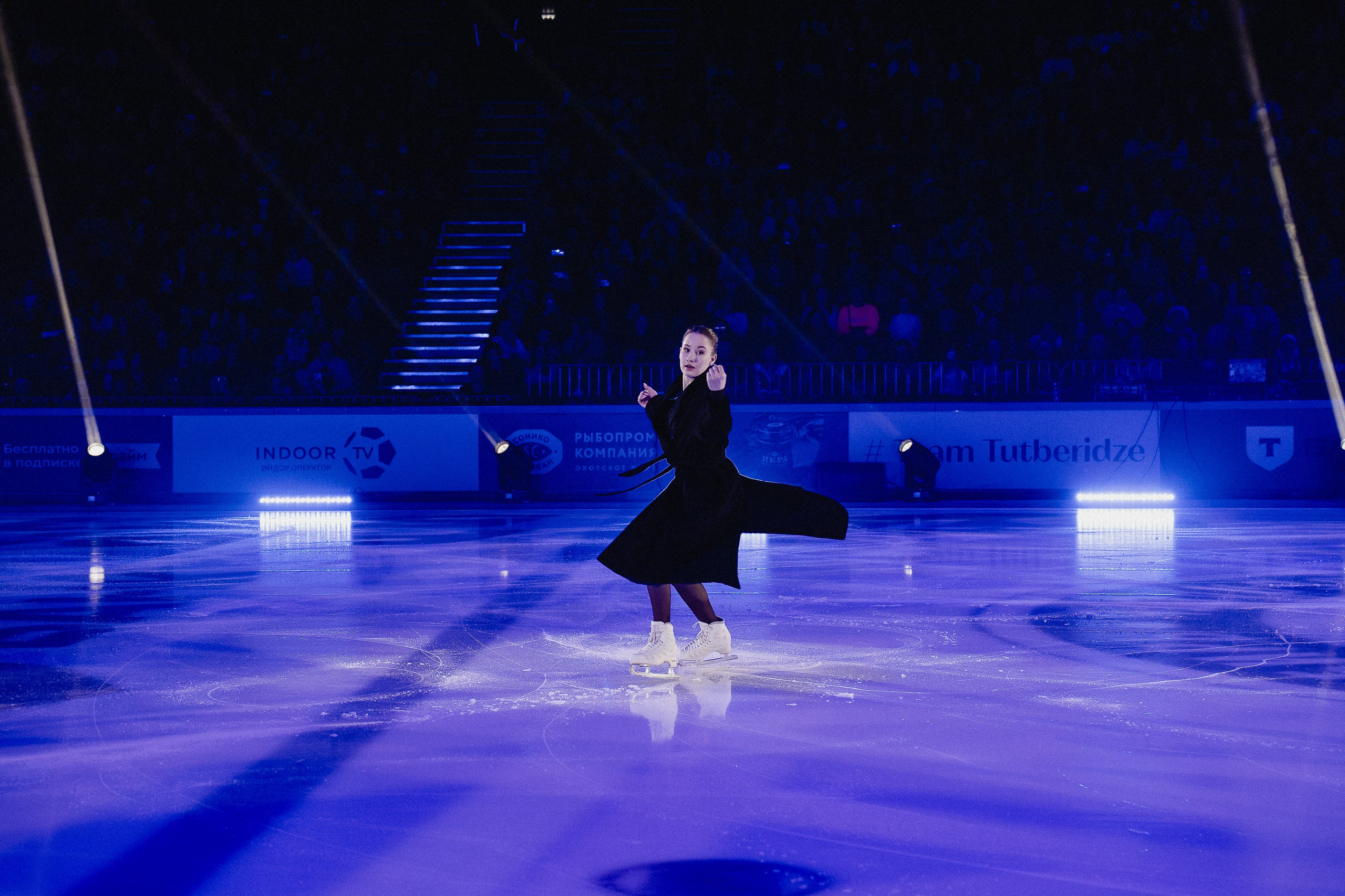 Шоу Этери Тутберидзе в Новосибирске. Воробьева Ксения — Спортивный и танцевальный фотограф Новосибирск