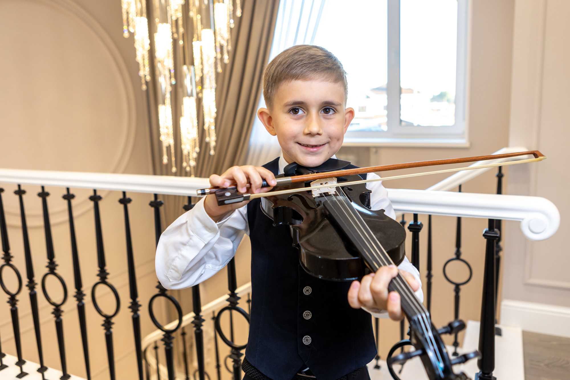 Митя идет в школу. Фотограф в Оренбурге. Профессиональный фотограф