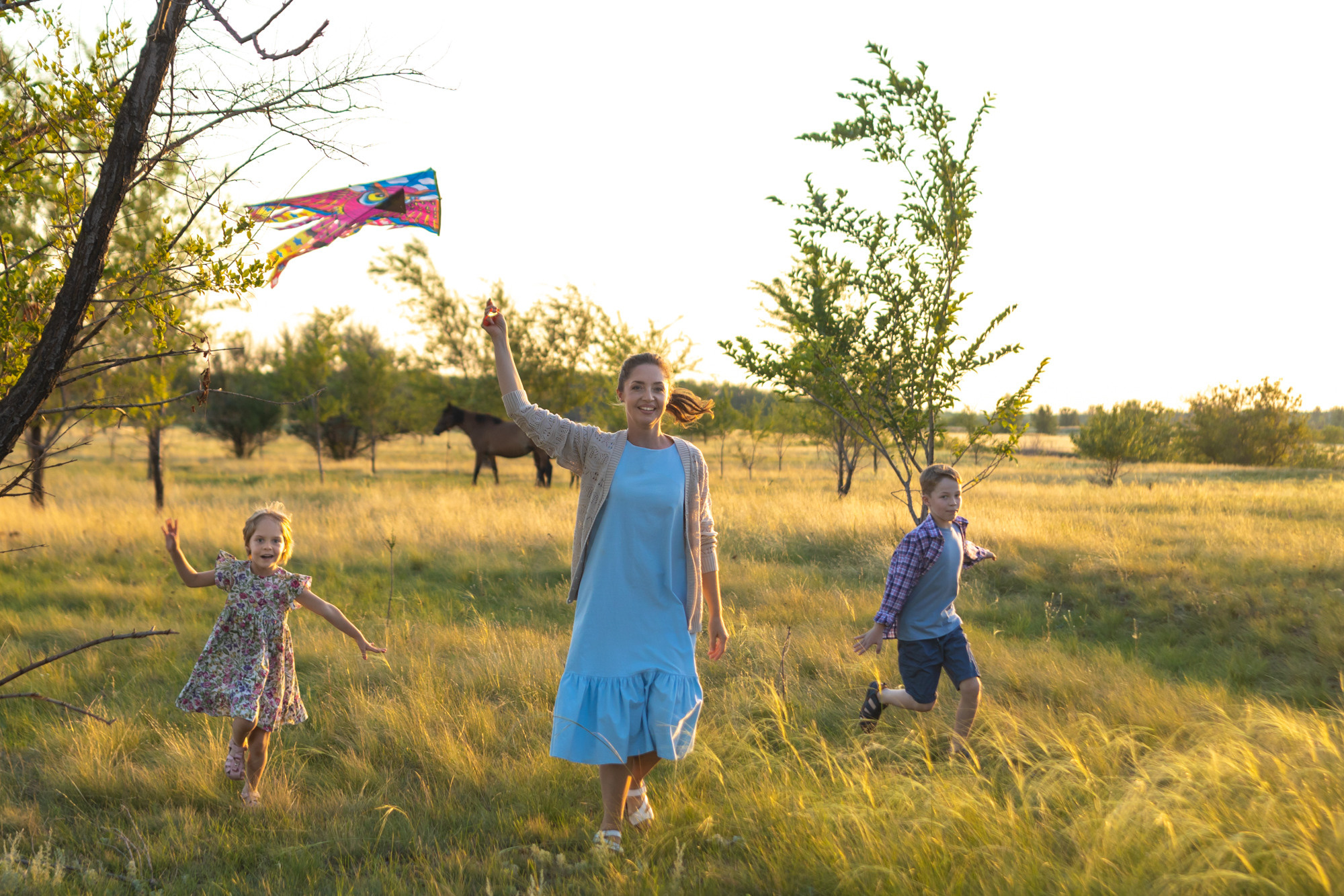 Фотосессия в подсолнухах. Фотограф в Оренбурге. Профессиональный фотограф