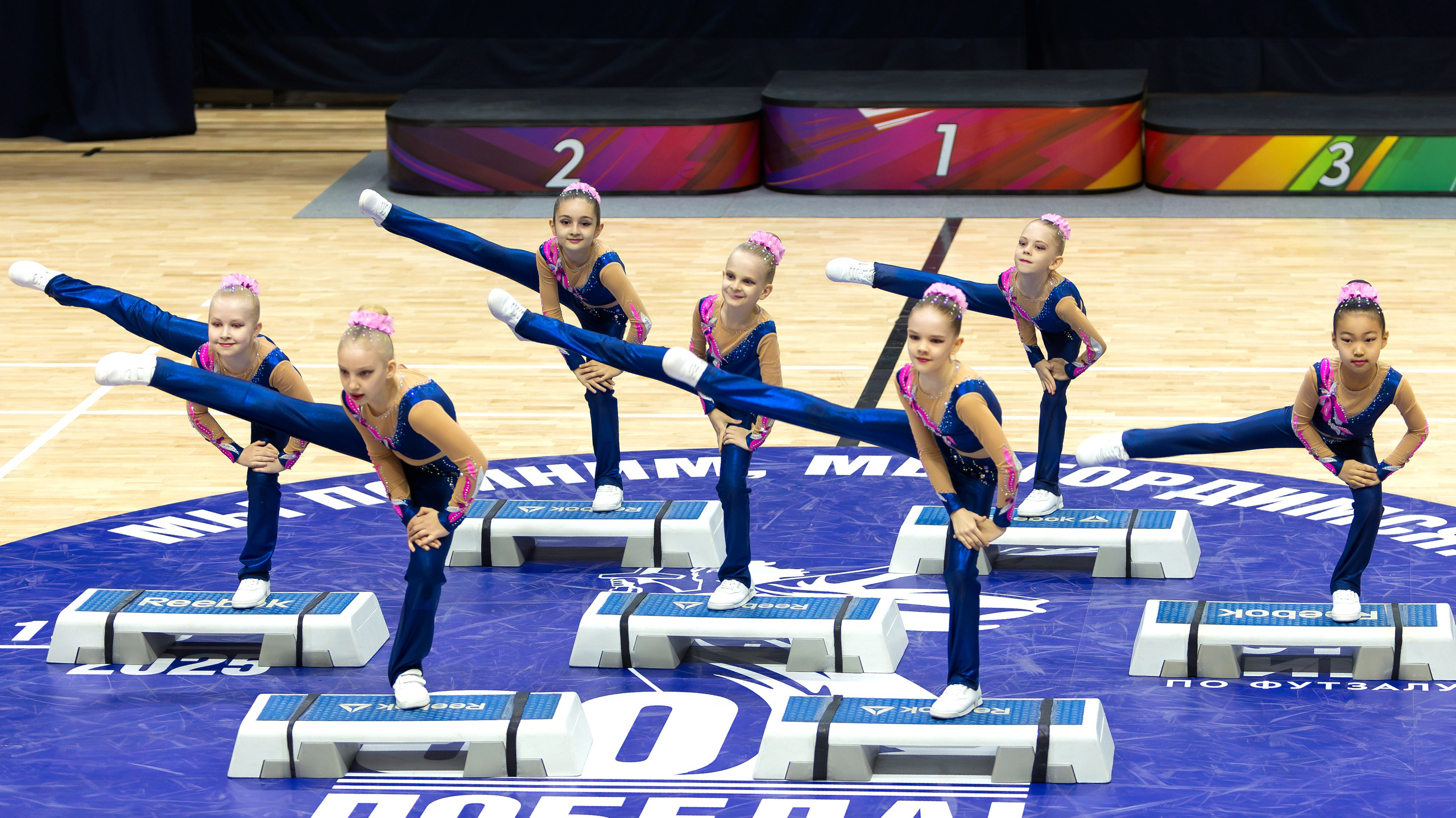 Фестиваль по фитнес-аэробике «Облачко» дисциплина «Степ-аэробика». Выпускные альбомы и школьный фотограф в Подольске, Троицке, Щербинке, Москве и Московской области