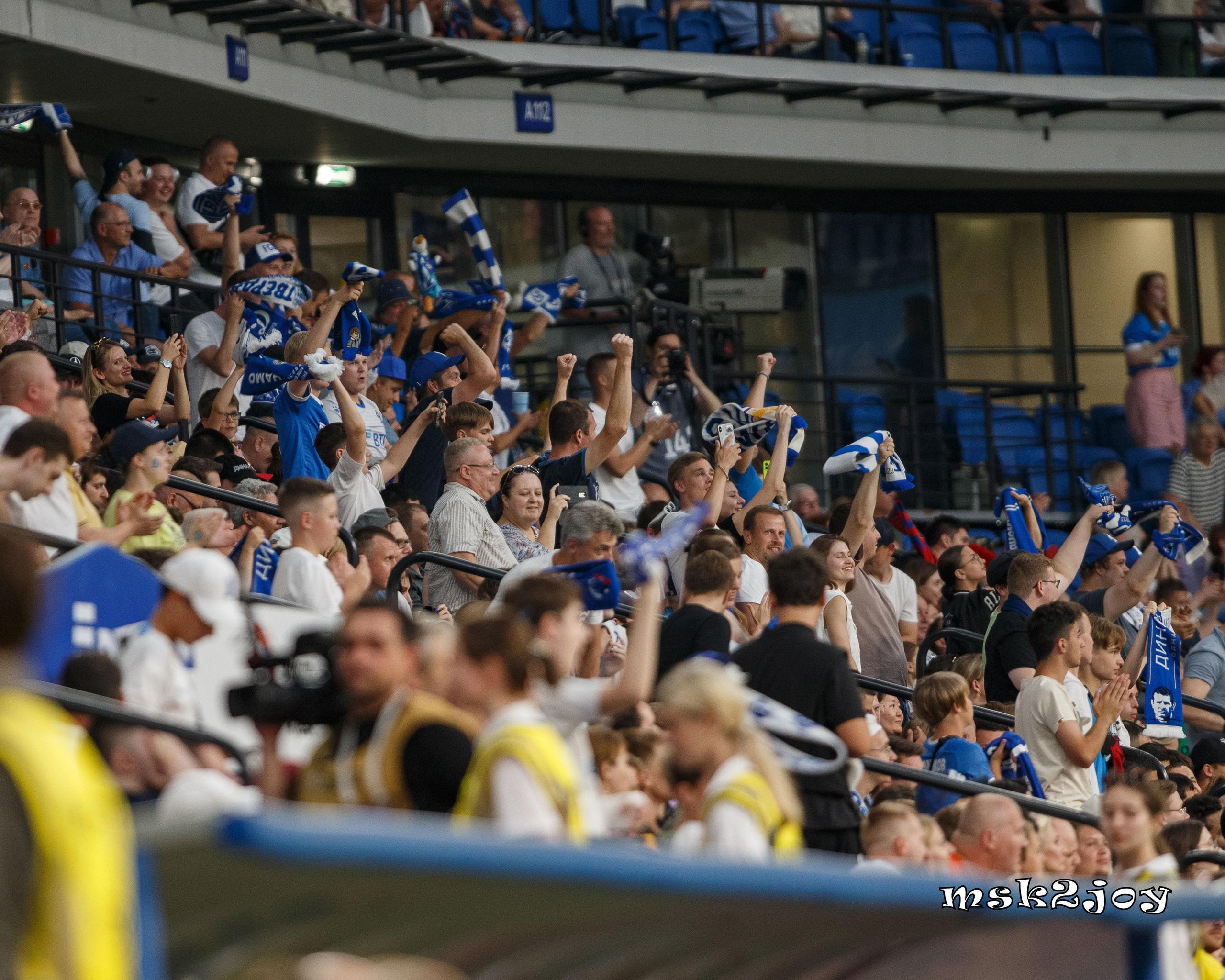 Фоторепортаж. ФК Динамо — ФК Партизан. Михаил Тоцкий портретный и репортажный фотограф в Москве