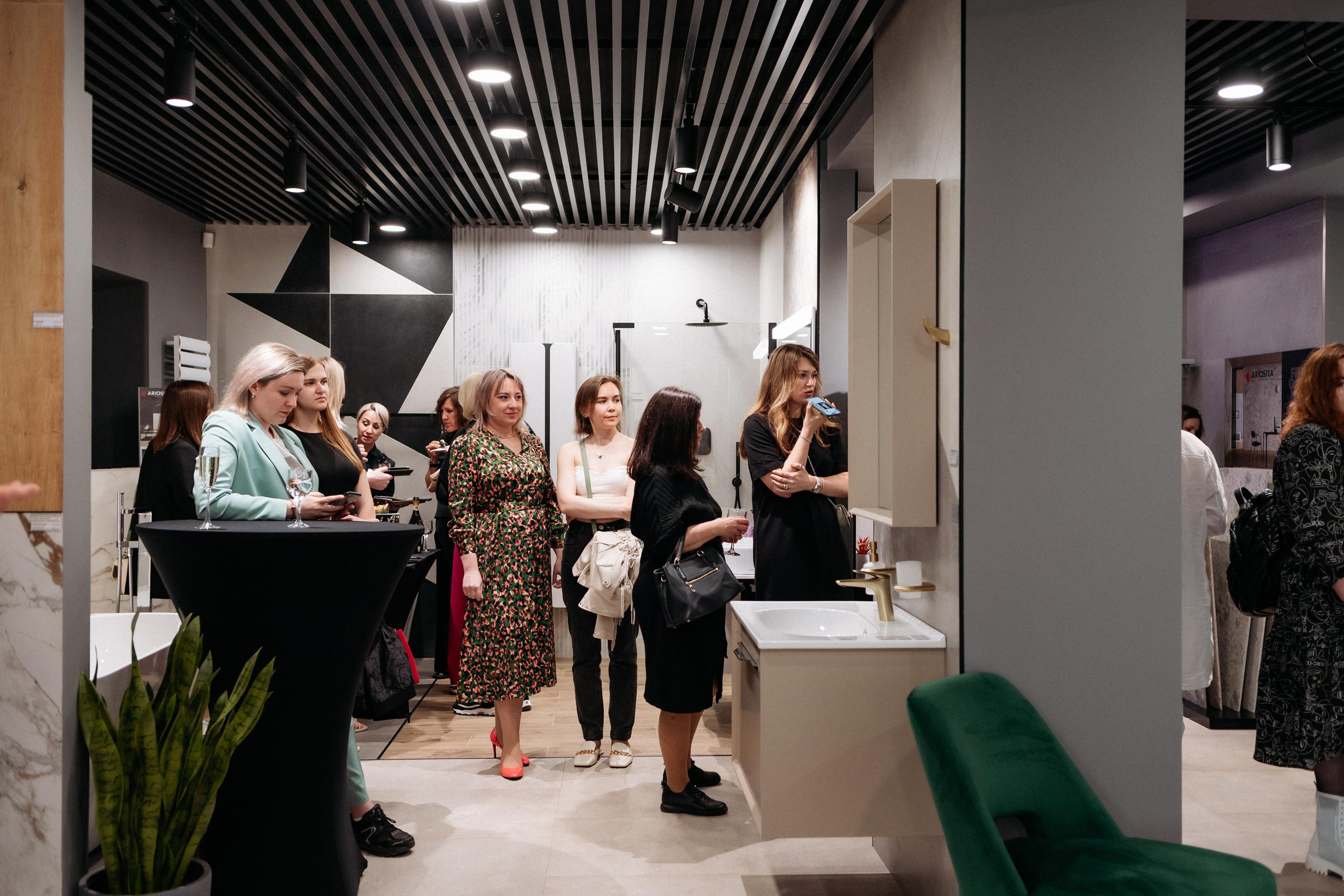 КРАН. СВОИ. ФОТООТЧЕТЫ-СОБЫТИЯ-МЕСТА