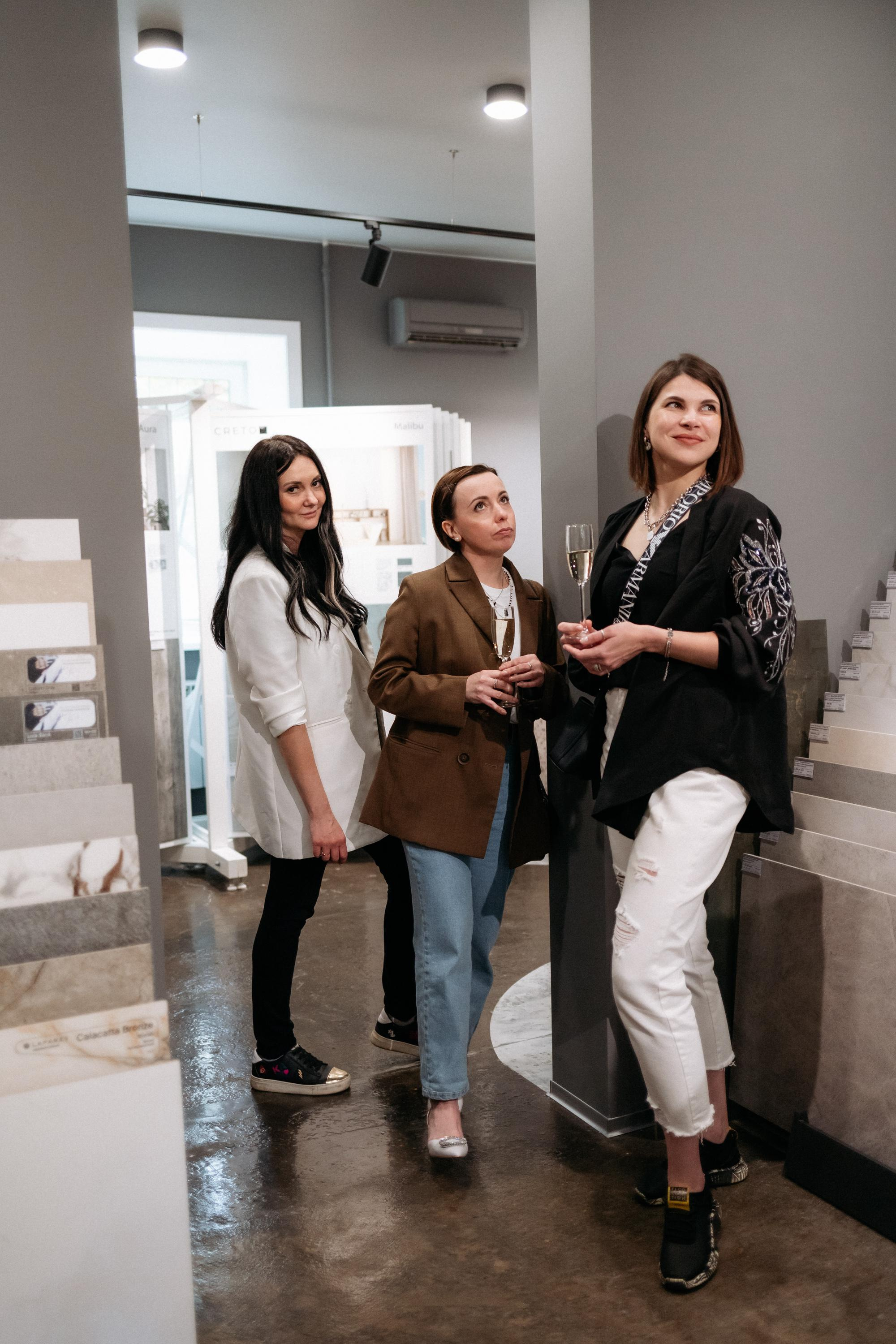 КРАН. СВОИ. ФОТООТЧЕТЫ-СОБЫТИЯ-МЕСТА