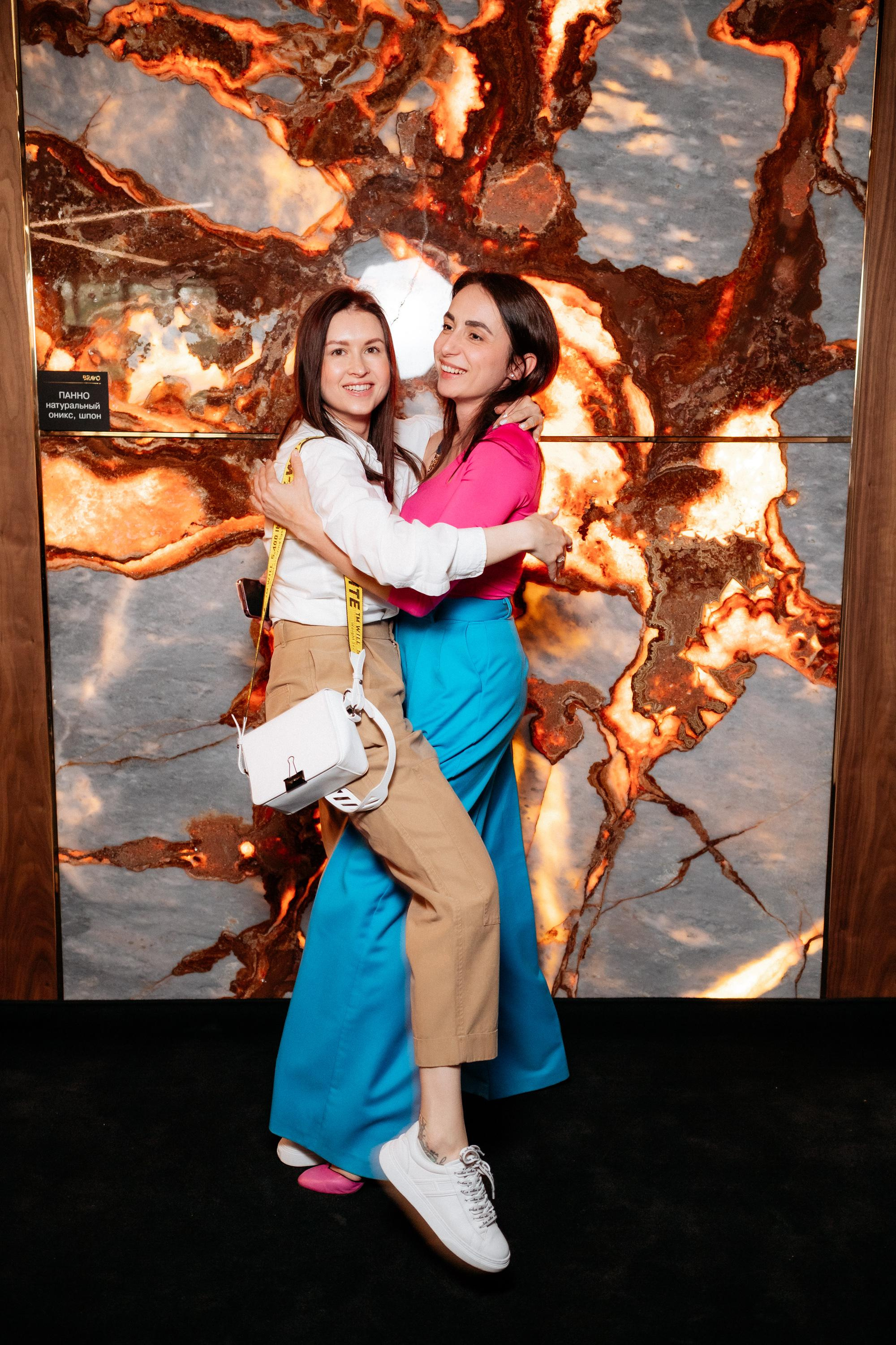 BRAVO. СВОИ. ФОТООТЧЕТЫ-СОБЫТИЯ-МЕСТА