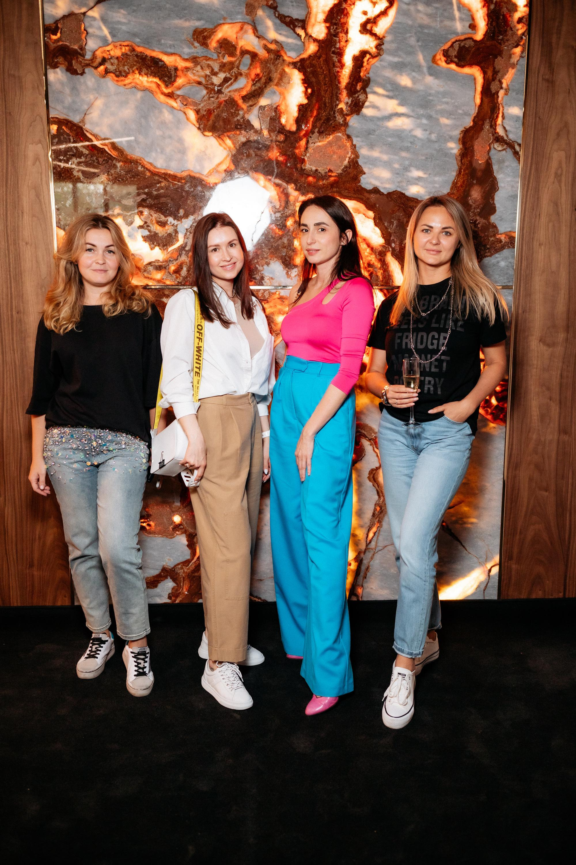 BRAVO. СВОИ. ФОТООТЧЕТЫ-СОБЫТИЯ-МЕСТА