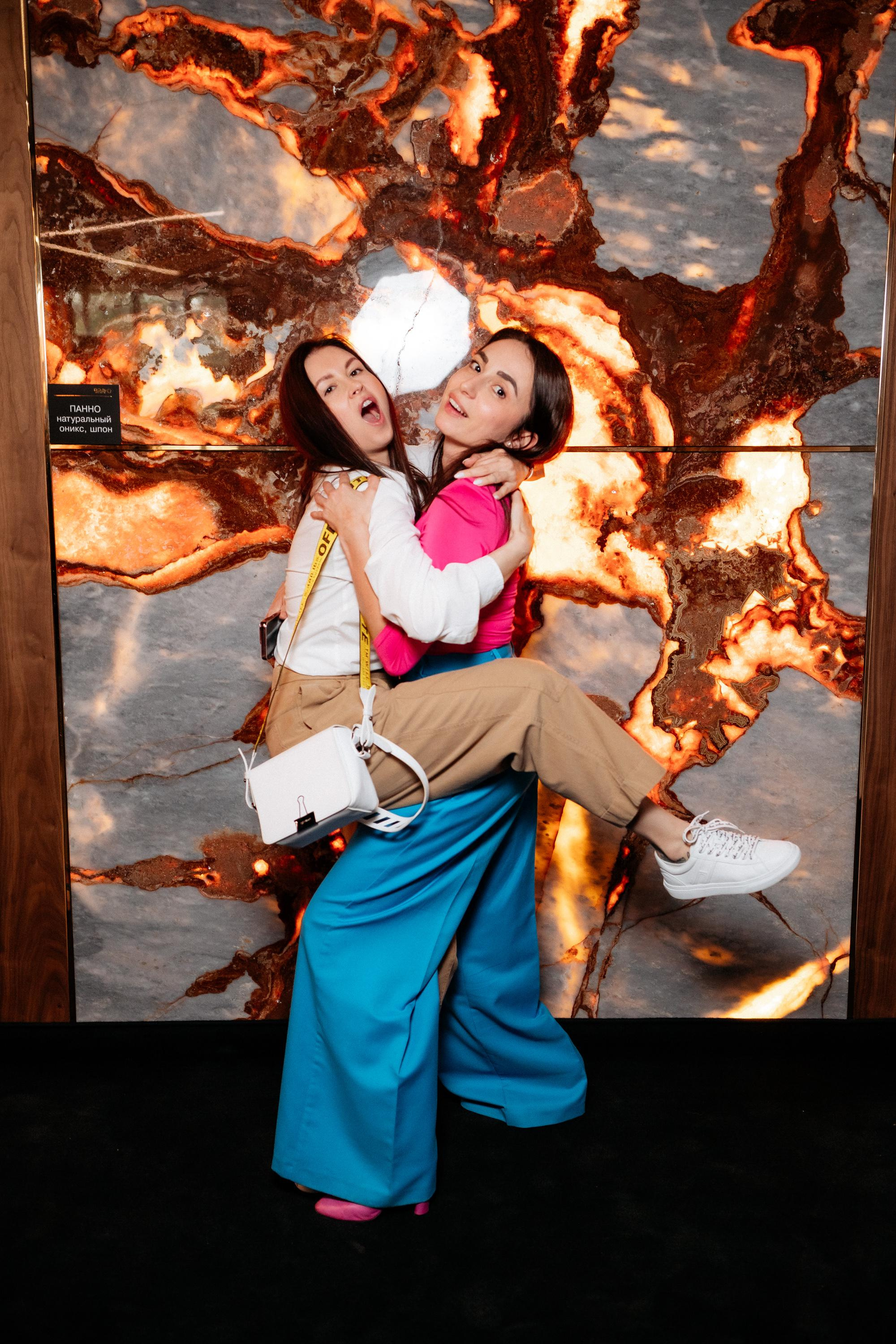 BRAVO. СВОИ. ФОТООТЧЕТЫ-СОБЫТИЯ-МЕСТА