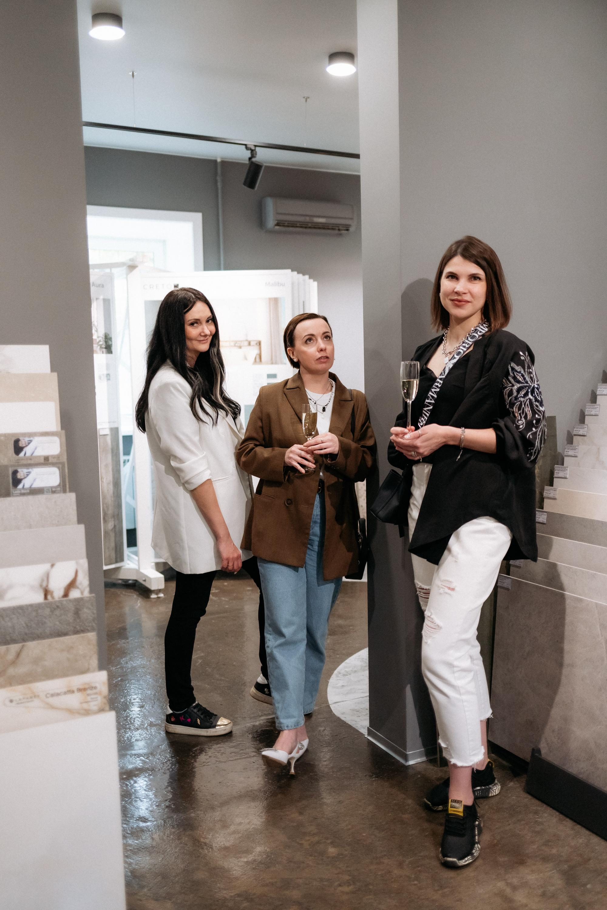 КРАН. СВОИ. ФОТООТЧЕТЫ-СОБЫТИЯ-МЕСТА