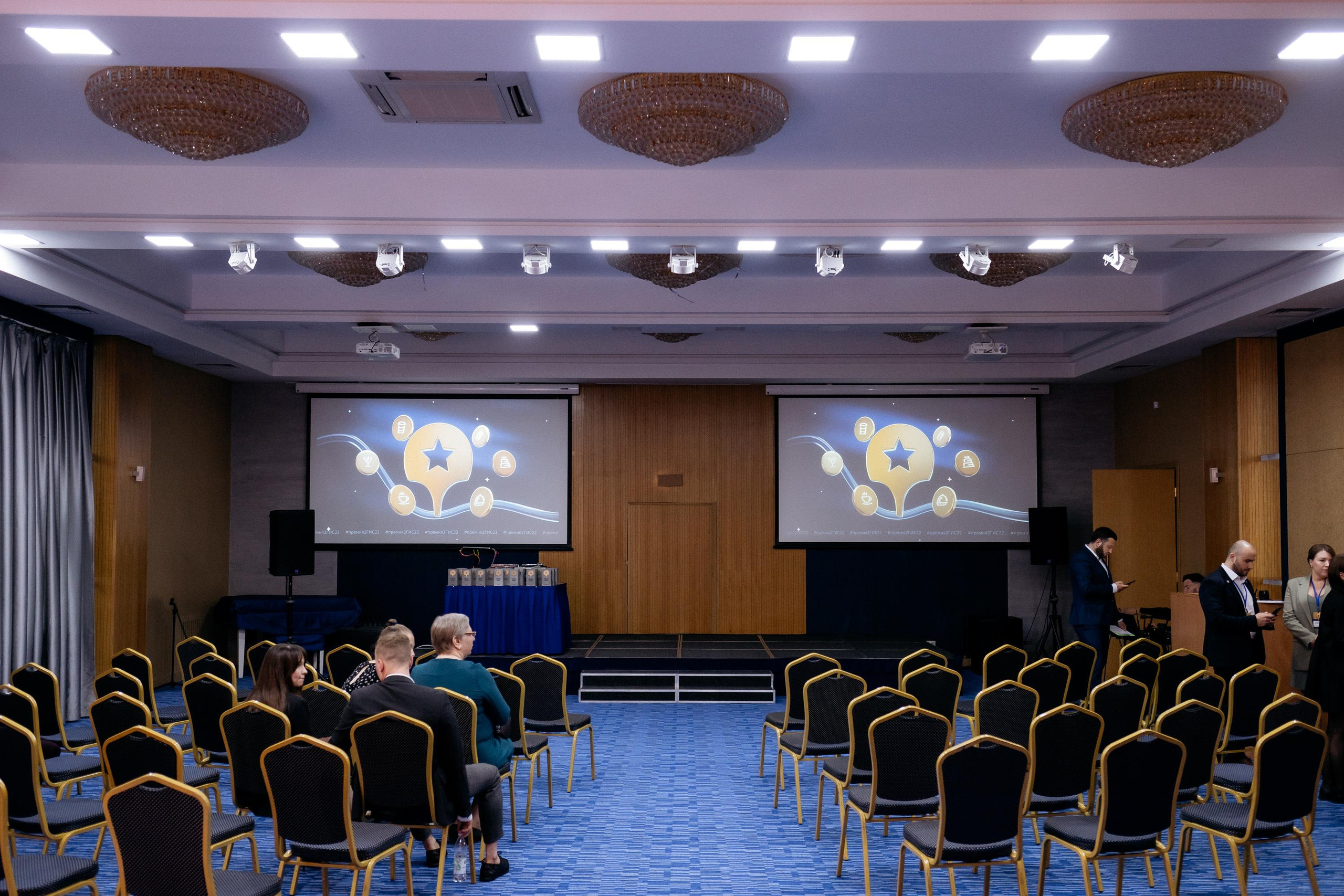 ПРЕМИЯ 2ГИС. СВОИ. ФОТООТЧЕТЫ-СОБЫТИЯ-МЕСТА