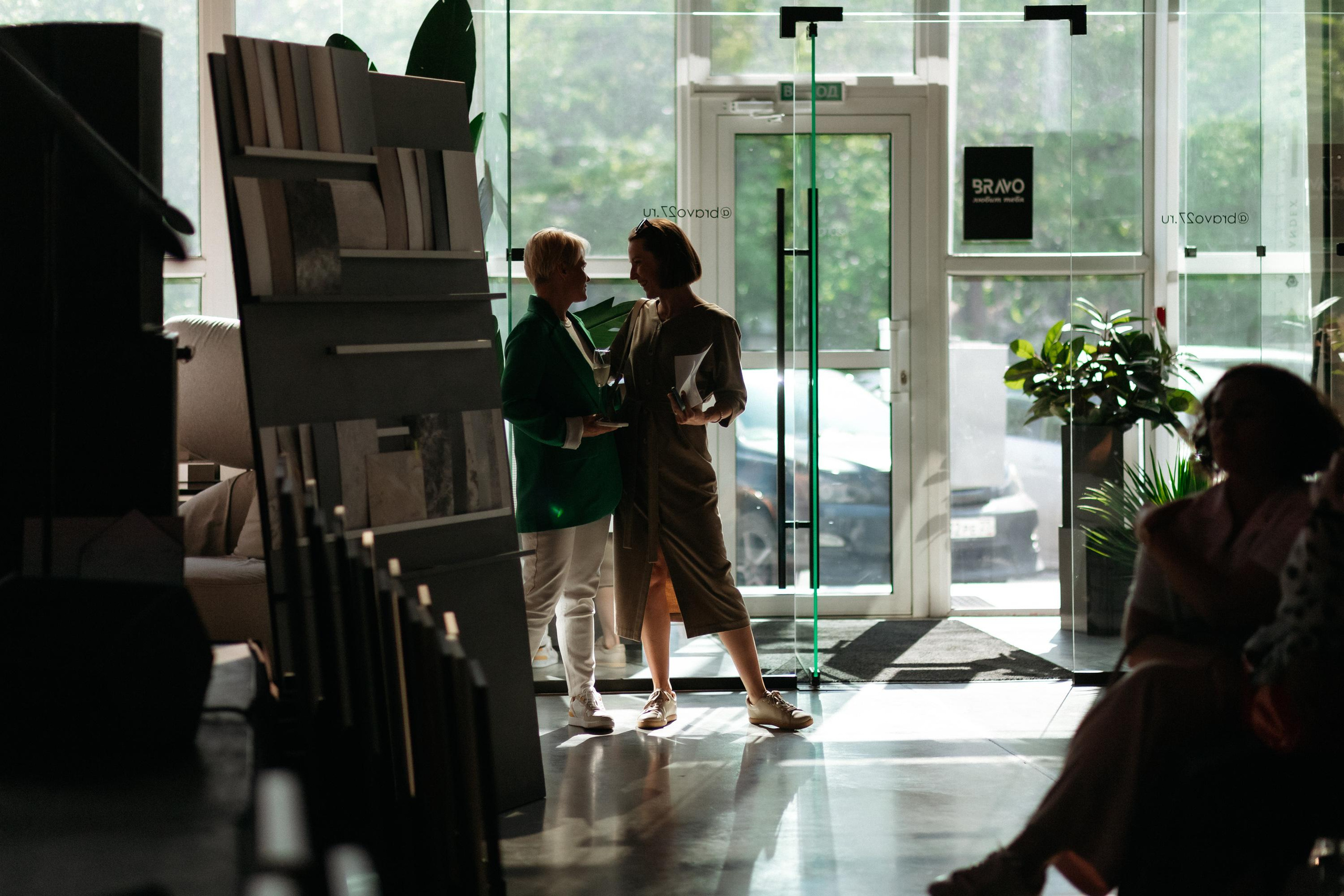 BRAVO. СВОИ. ФОТООТЧЕТЫ-СОБЫТИЯ-МЕСТА