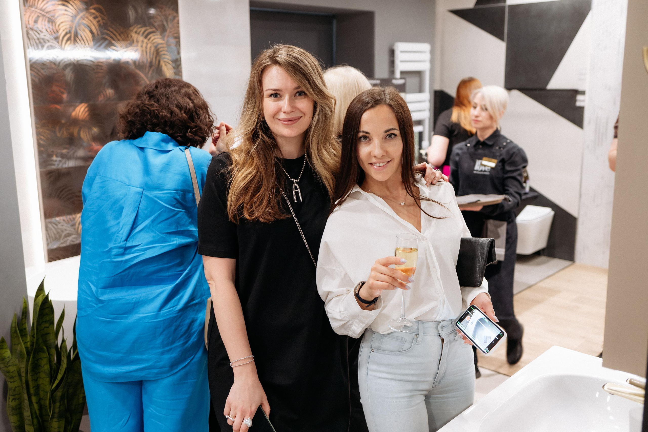 КРАН. СВОИ. ФОТООТЧЕТЫ-СОБЫТИЯ-МЕСТА