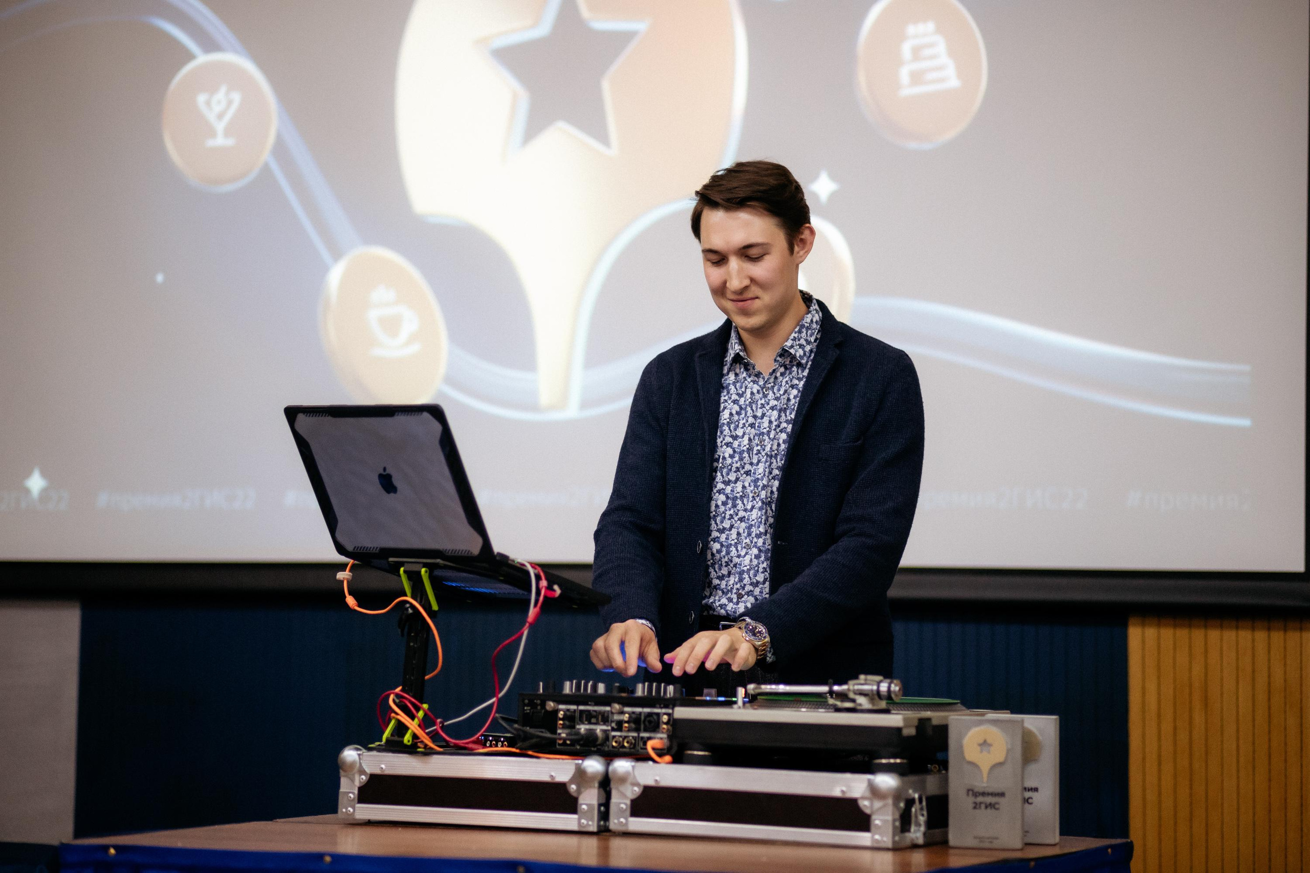 ПРЕМИЯ 2ГИС. СВОИ. ФОТООТЧЕТЫ-СОБЫТИЯ-МЕСТА