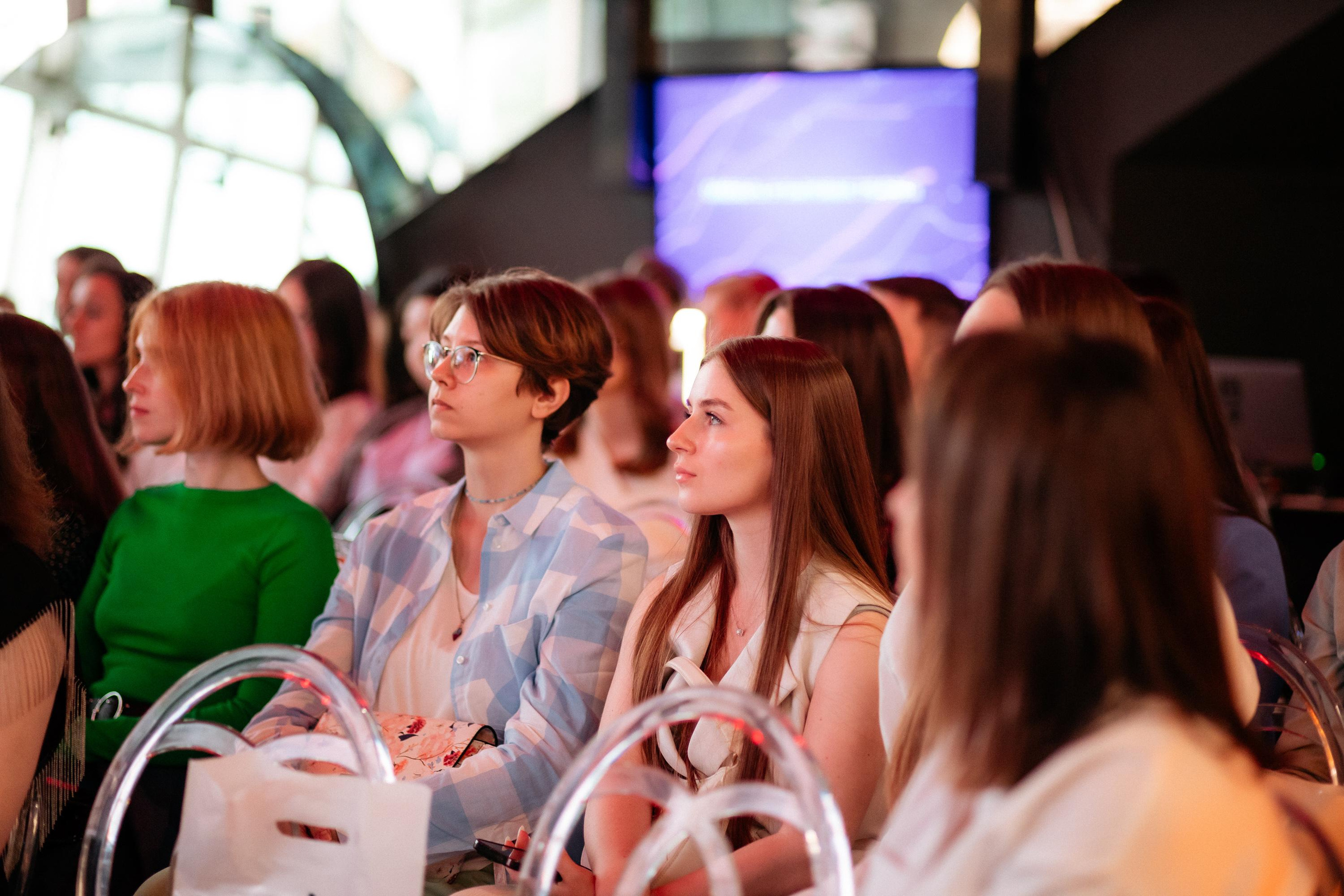 BRAVO. СВОИ. ФОТООТЧЕТЫ-СОБЫТИЯ-МЕСТА