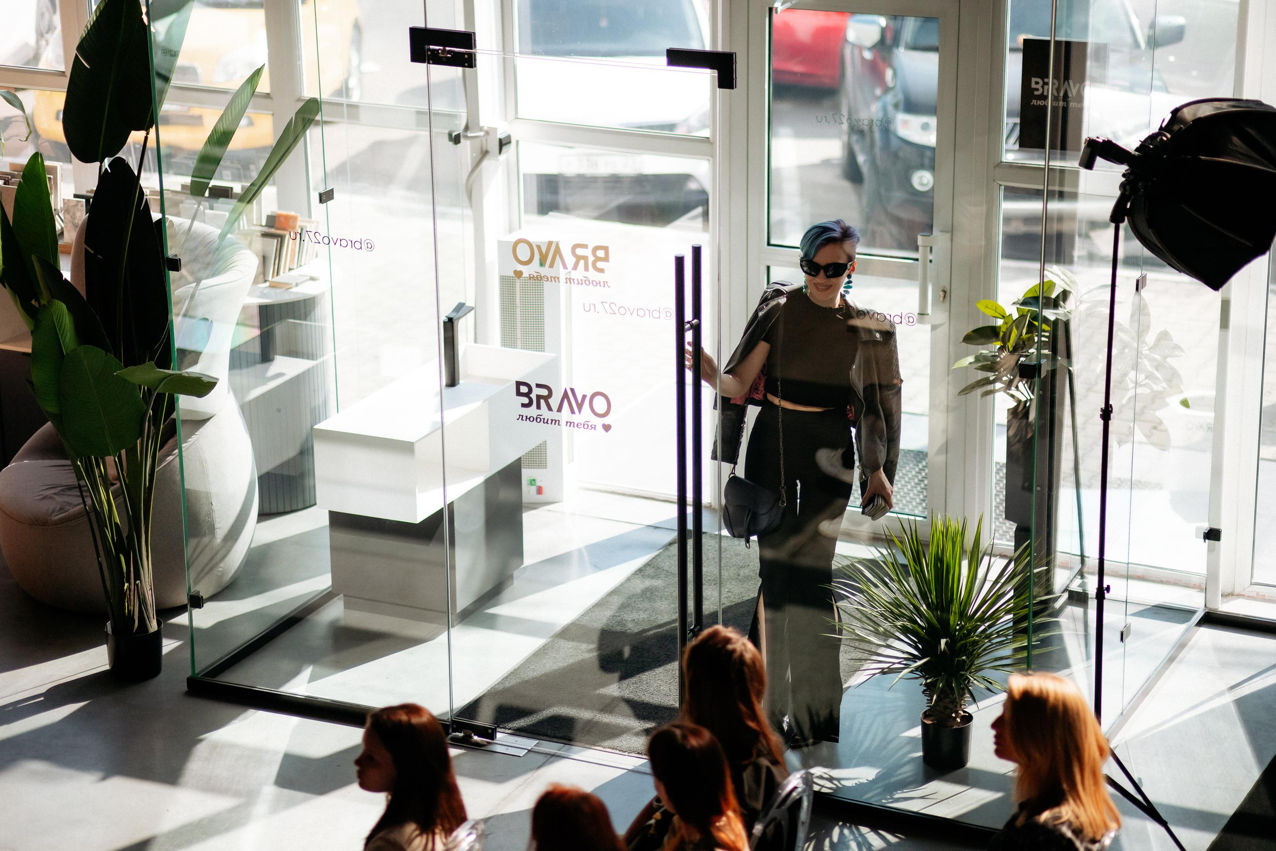 BRAVO. СВОИ. ФОТООТЧЕТЫ-СОБЫТИЯ-МЕСТА