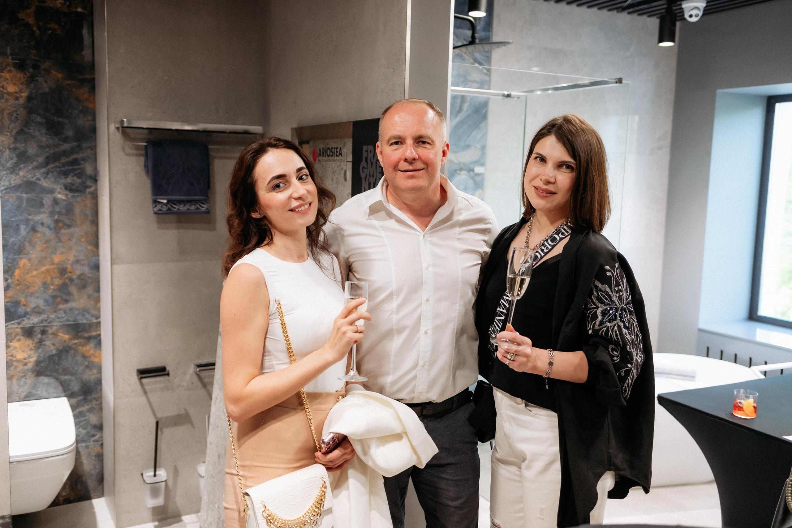 КРАН. СВОИ. ФОТООТЧЕТЫ-СОБЫТИЯ-МЕСТА